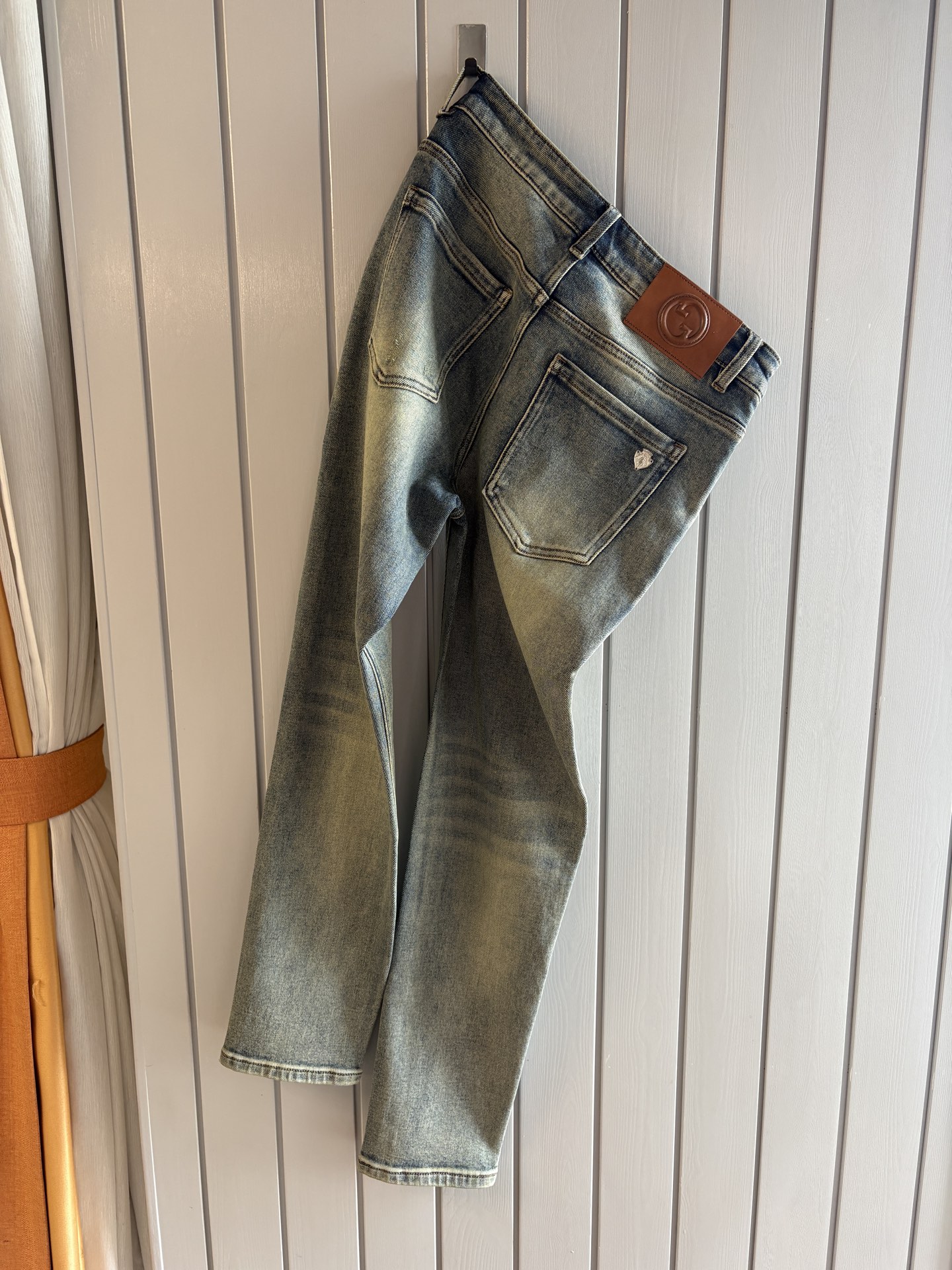 专柜🆕秋冬设计推荐 热卖牛仔裤🆕柔软亲肤面料 奢华头层牛皮腰牌 经典蓝洗水 专柜限量款 奢华感订制面料 