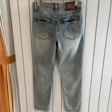 专柜🆕2026春夏设计推荐 热卖牛仔裤🆕柔软亲肤面料 奢华头层牛皮腰牌 经典蓝洗水 专柜限量款 奢华感订 专柜🆕2026春夏设计推荐 热卖牛仔裤🆕柔软亲肤面料 奢华头层牛皮腰牌 经典蓝洗水 专柜限量款 奢华感订