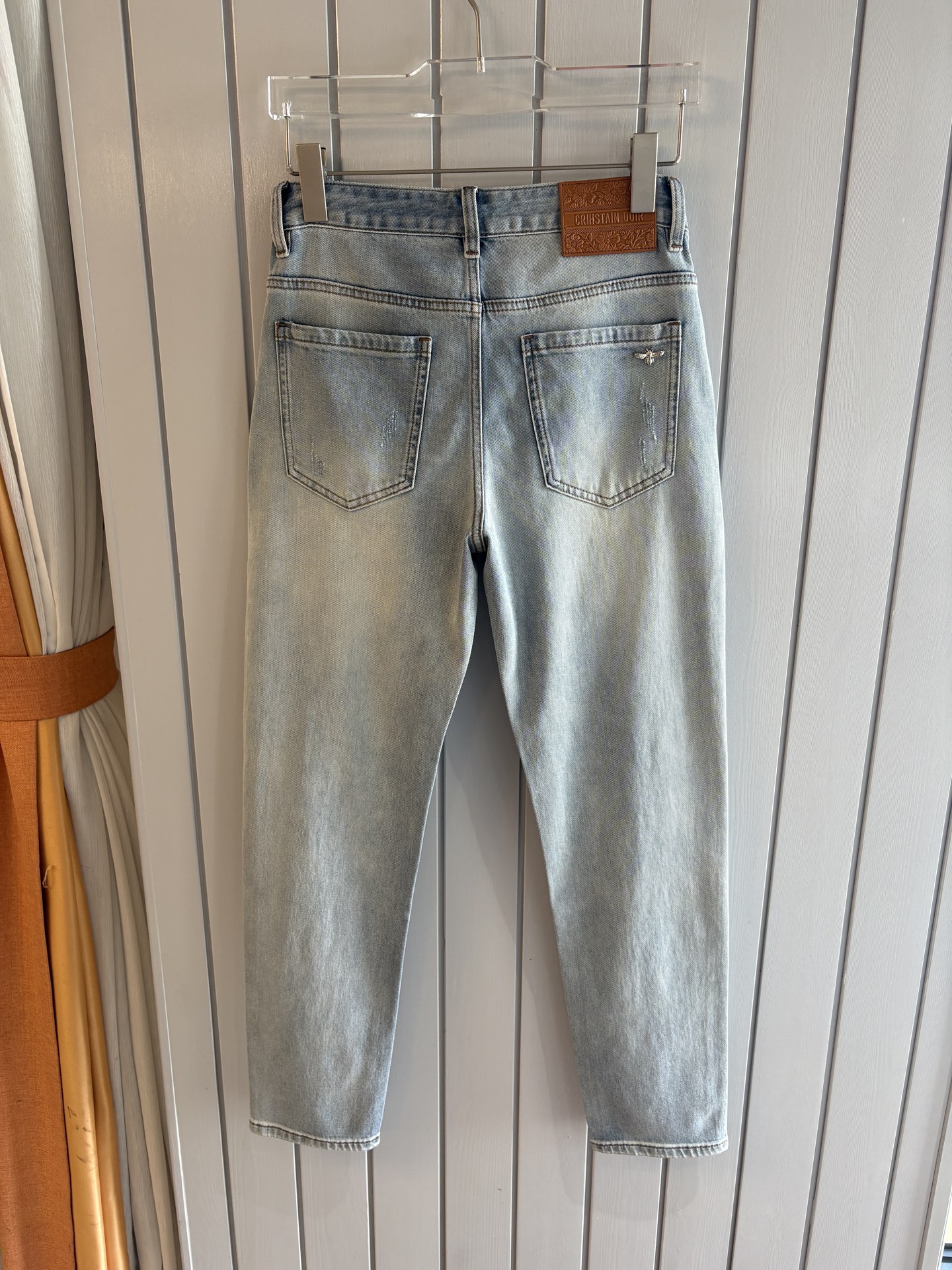 专柜🆕2026春夏设计推荐 热卖牛仔裤🆕柔软亲肤面料 奢华头层牛皮腰牌 经典蓝洗水 专柜限量款 奢华感订