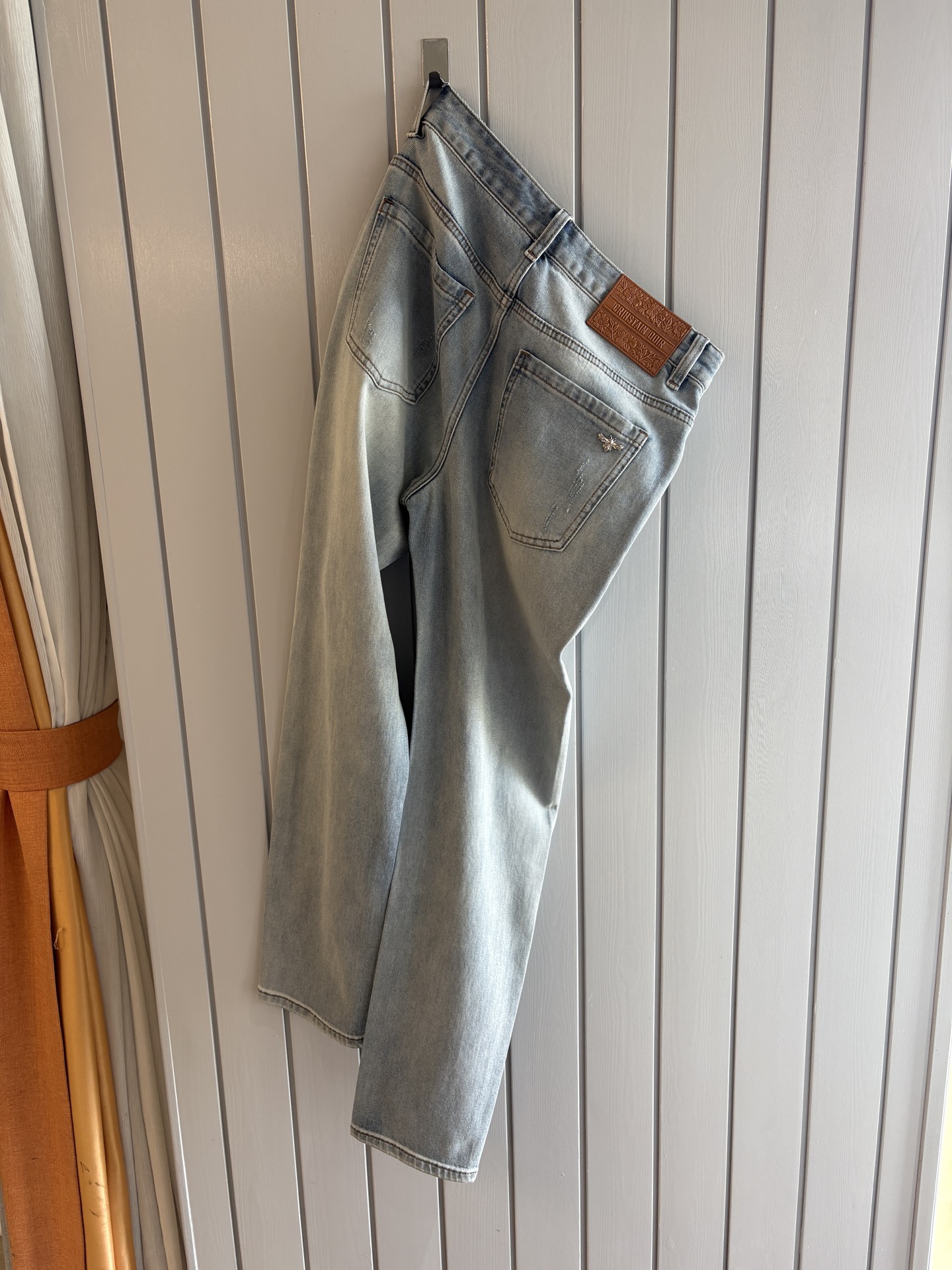 专柜🆕2026春夏设计推荐 热卖牛仔裤🆕柔软亲肤面料 奢华头层牛皮腰牌 经典蓝洗水 专柜限量款 奢华感订