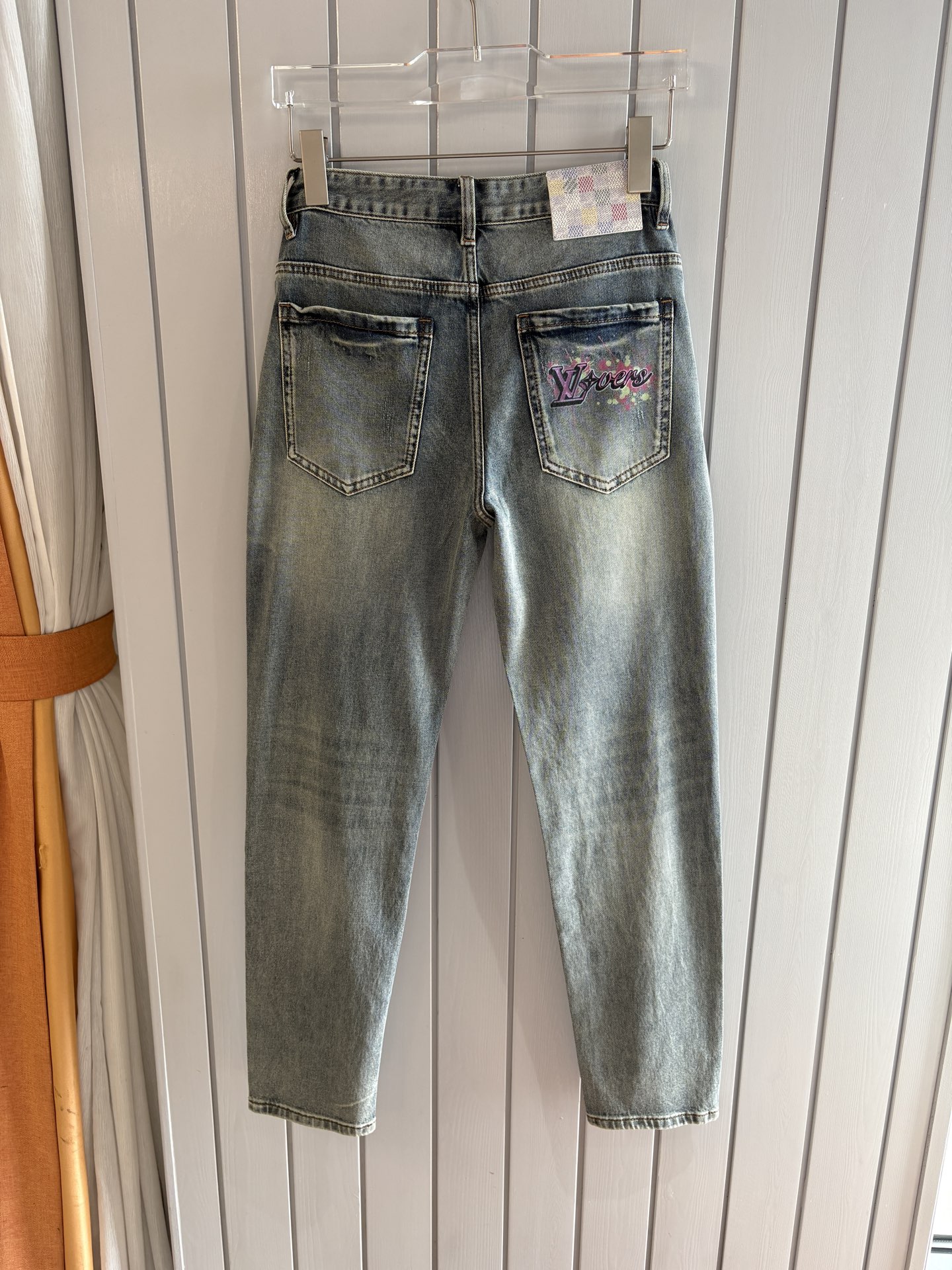 专柜🆕2026春夏设计推荐 热卖牛仔裤🆕柔软亲肤面料 奢华头层牛皮腰牌 经典蓝洗水 专柜限量款 奢华感订