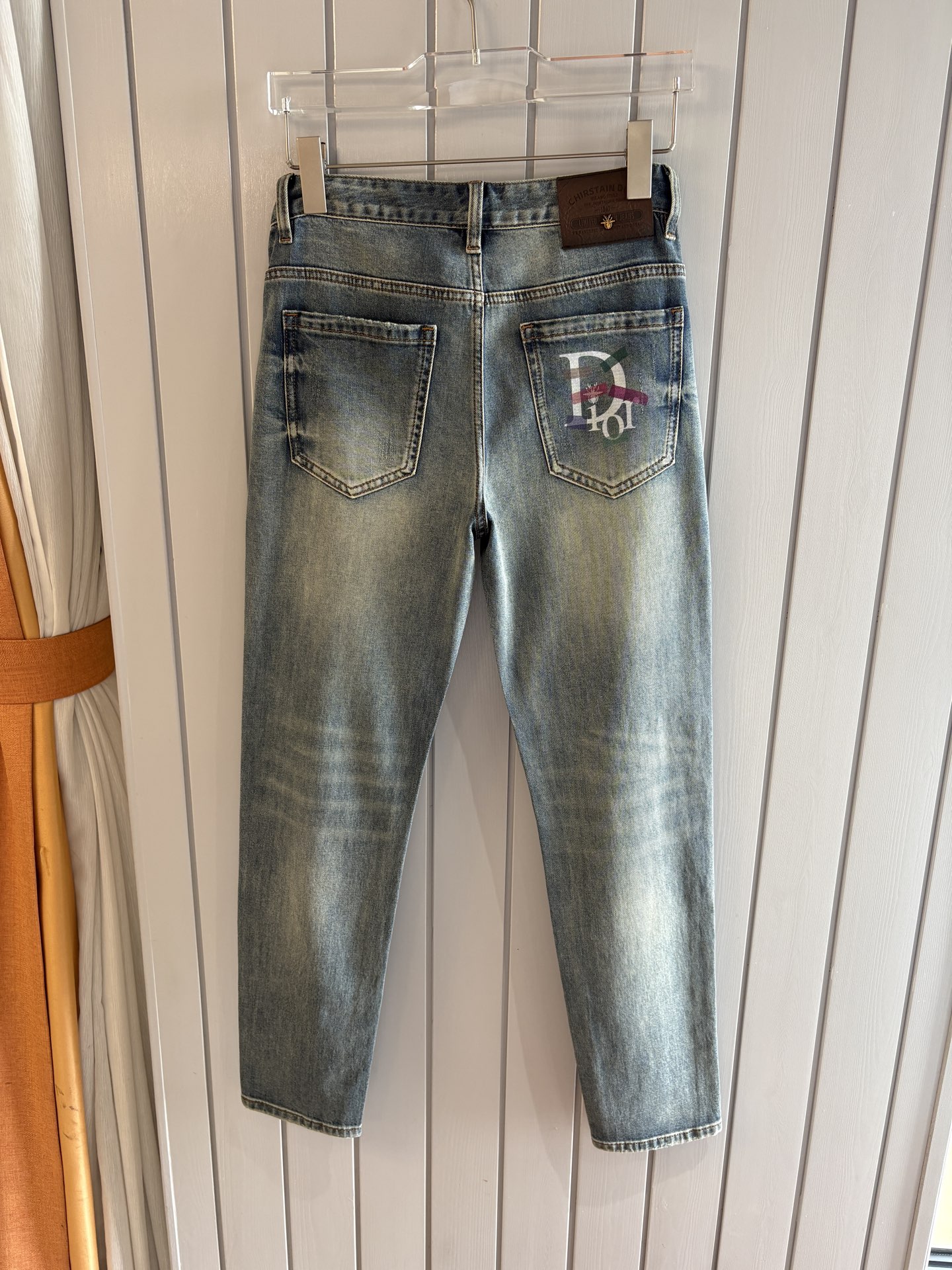 专柜🆕2026春夏设计推荐 热卖牛仔裤🆕柔软亲肤面料 奢华头层牛皮腰牌 经典蓝洗水 专柜限量款 奢华感订