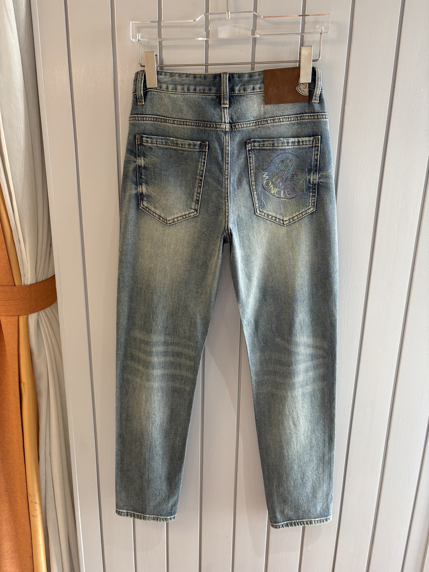 专柜🆕2026春夏设计推荐 热卖牛仔裤🆕柔软亲肤面料 奢华头层牛皮腰牌 经典蓝洗水 专柜限量款 奢华感订