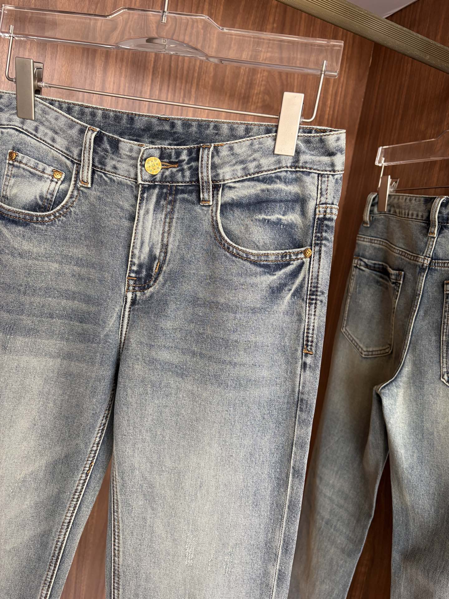 772825