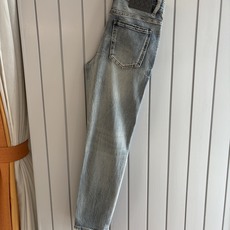 专柜🆕2026春夏设计推荐 热卖牛仔裤🆕柔软亲肤面料 奢华头层牛皮腰牌 经典蓝洗水 专柜限量款 奢华感订 专柜🆕2026春夏设计推荐 热卖牛仔裤🆕柔软亲肤面料 奢华头层牛皮腰牌 经典蓝洗水 专柜限量款 奢华感订