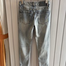 专柜🆕2026春夏设计推荐 热卖牛仔裤🆕柔软亲肤面料 奢华头层牛皮腰牌 经典蓝洗水 专柜限量款 奢华感订 专柜🆕2026春夏设计推荐 热卖牛仔裤🆕柔软亲肤面料 奢华头层牛皮腰牌 经典蓝洗水 专柜限量款 奢华感订