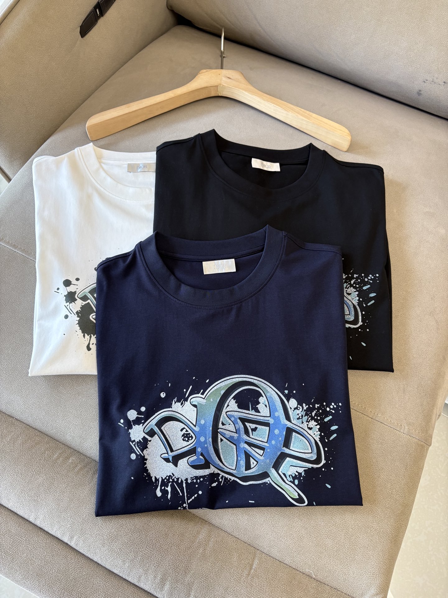 专柜2026SS春夏新款选用客供进口（48.5%的兰精莫代尔加41.5%的精疏棉加10%氨伦；有专用兰精