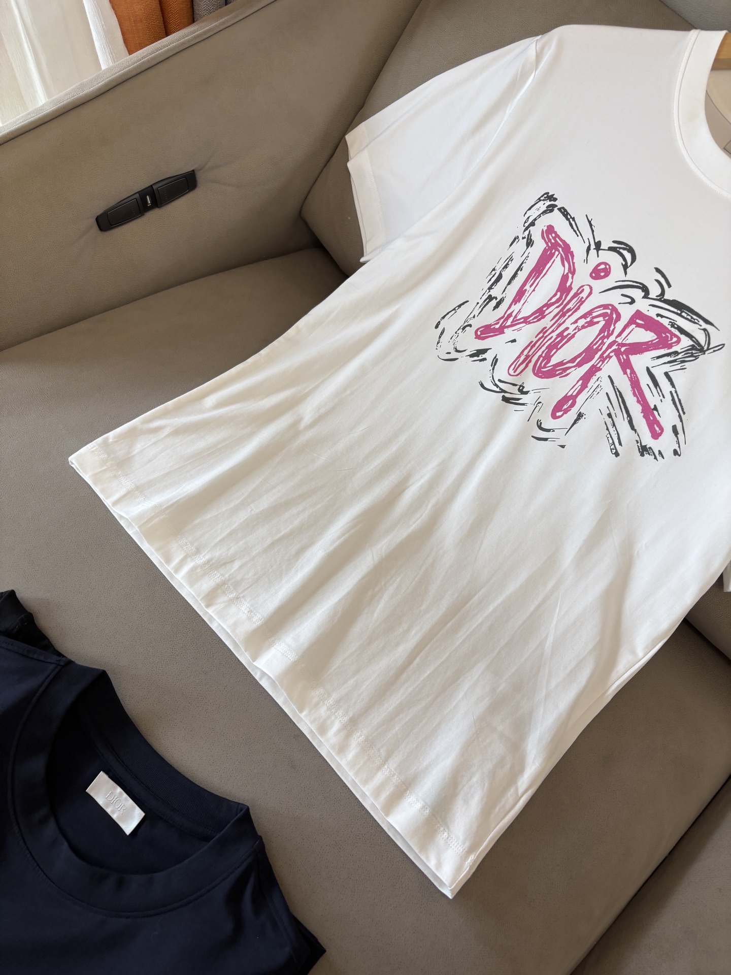 专柜2026SS春夏新款选用客供进口（48.5%的兰精莫代尔加41.5%的精疏棉加10%氨伦；有专用兰精