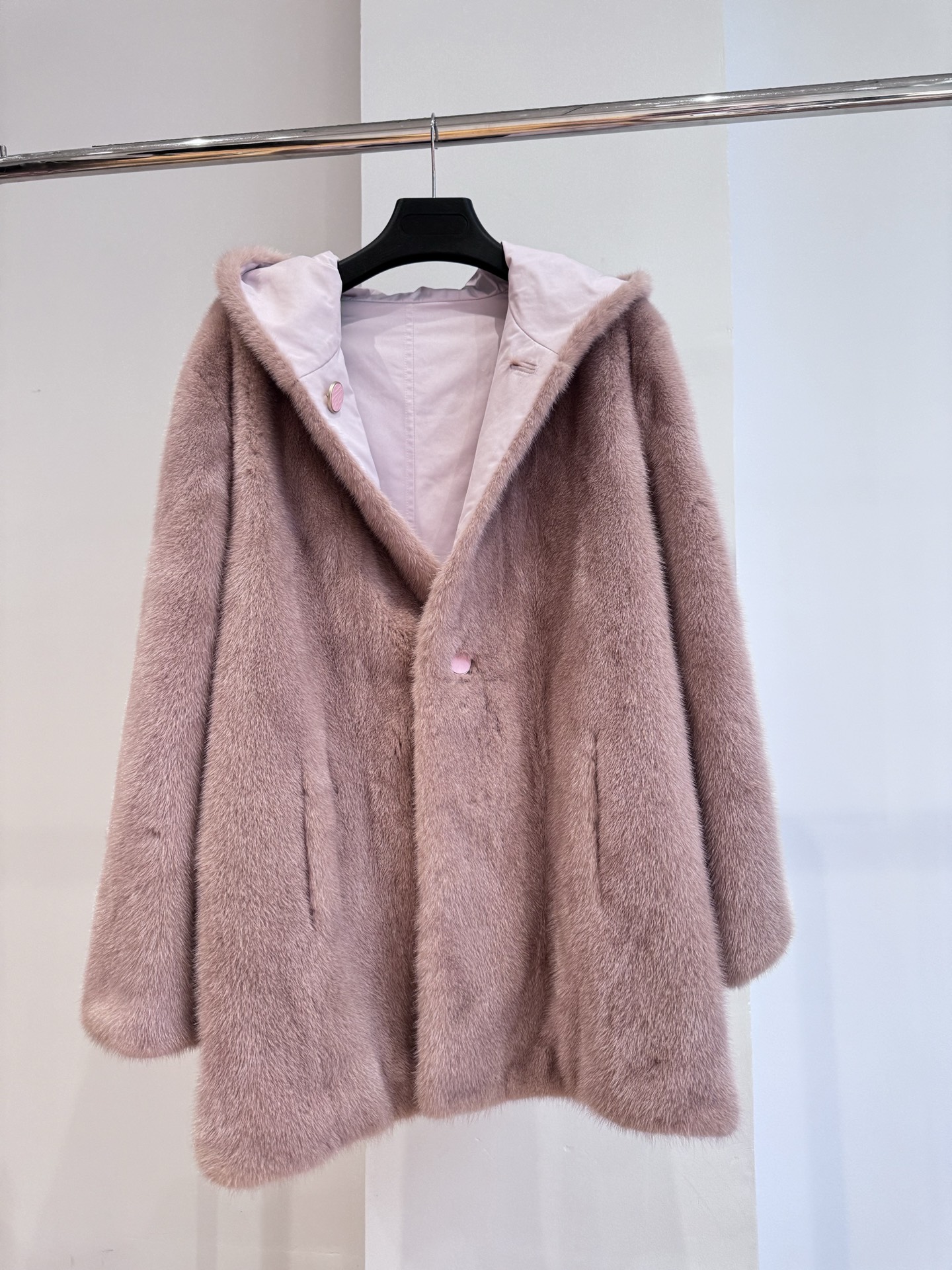 NO:710836,Hat, round neck, reversible, 110kg to 135kg, flash sale, special price, no return, no exchange, no free shipping, hats,19860909戴帽圆领双面可穿 110斤到135 秒杀,特价 不退不换不包邮,hats,,Women's clothing