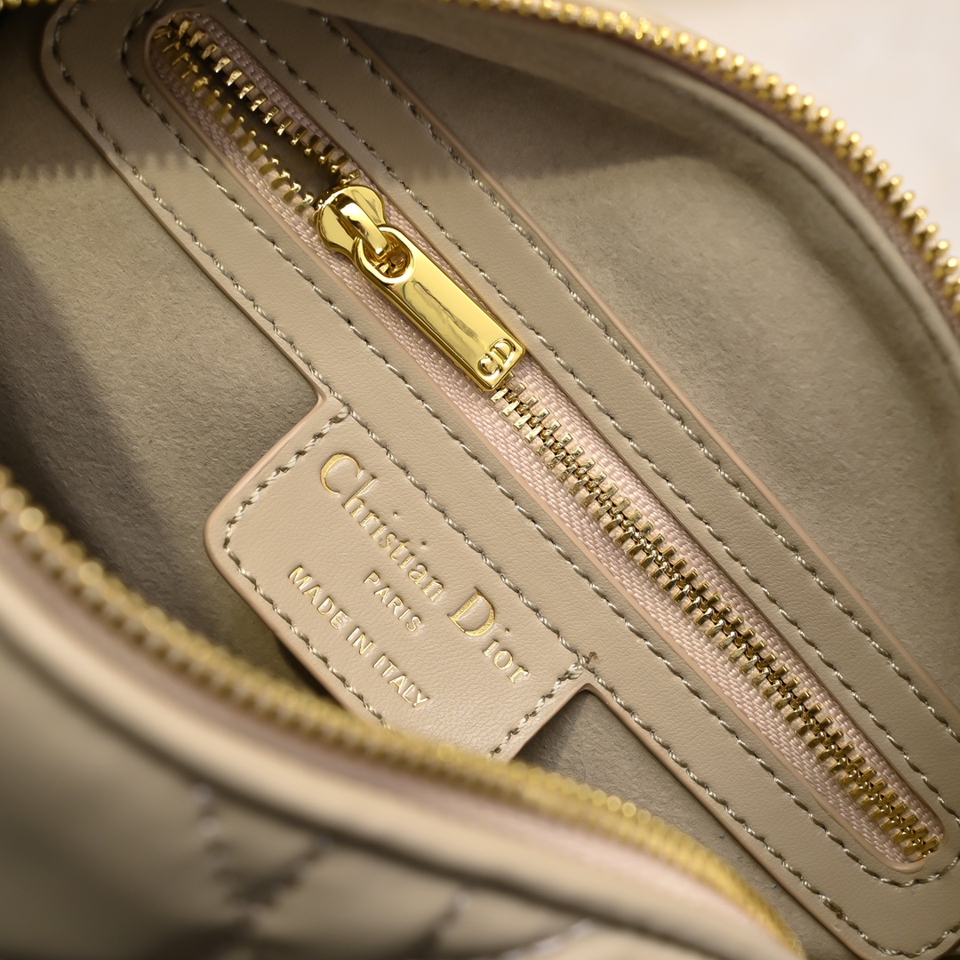 Dior Groove 20 Handbag, Beige Quilted Leather, Gold-Tone Hardware 10 i1723352575 1390 8