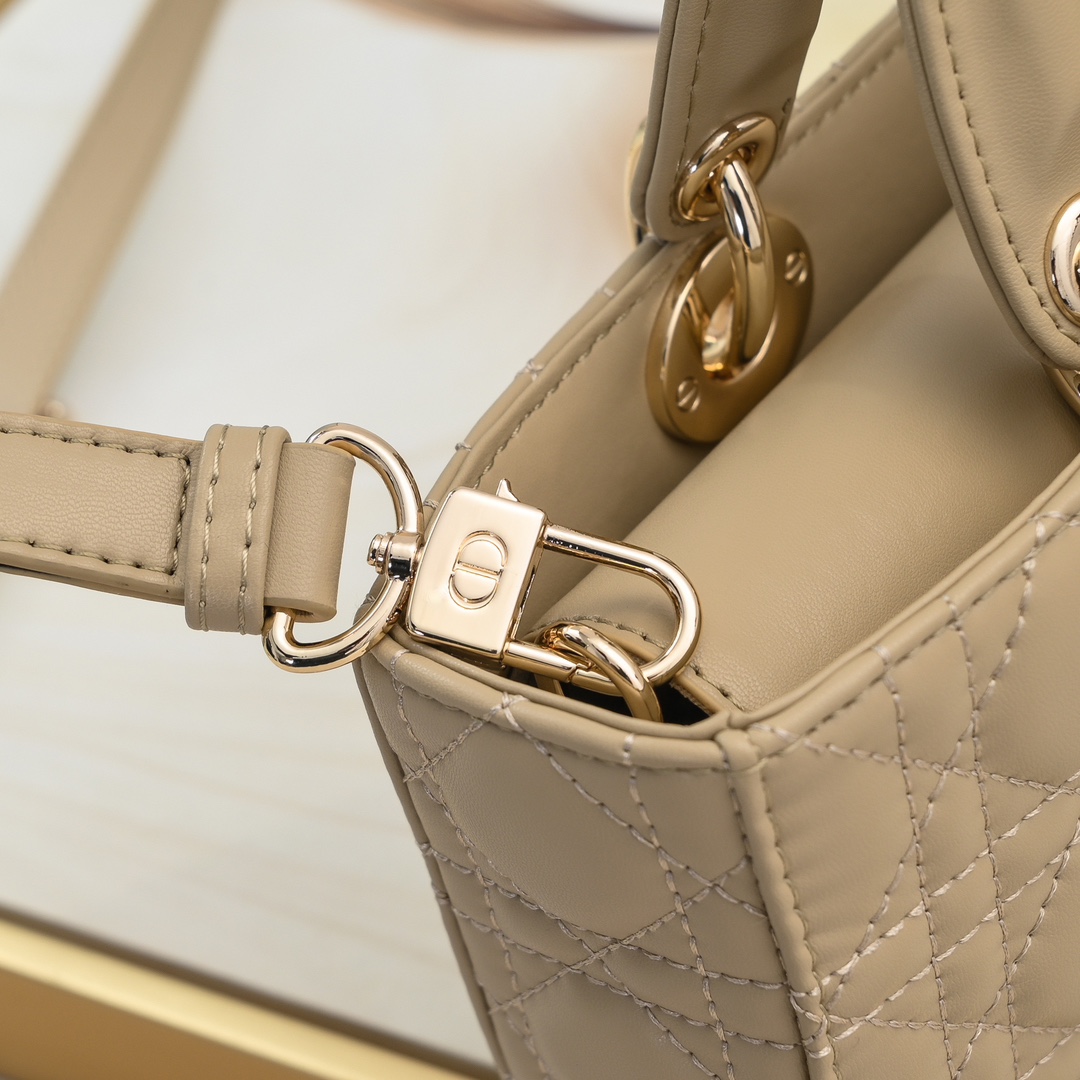 Dior Lady D-Joy Beige shoulder everyday