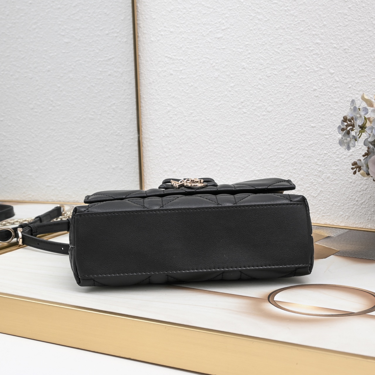 My Tender Dior Top Han..羊皮革超大藤格纹 这款My Tender Dior Top Handle