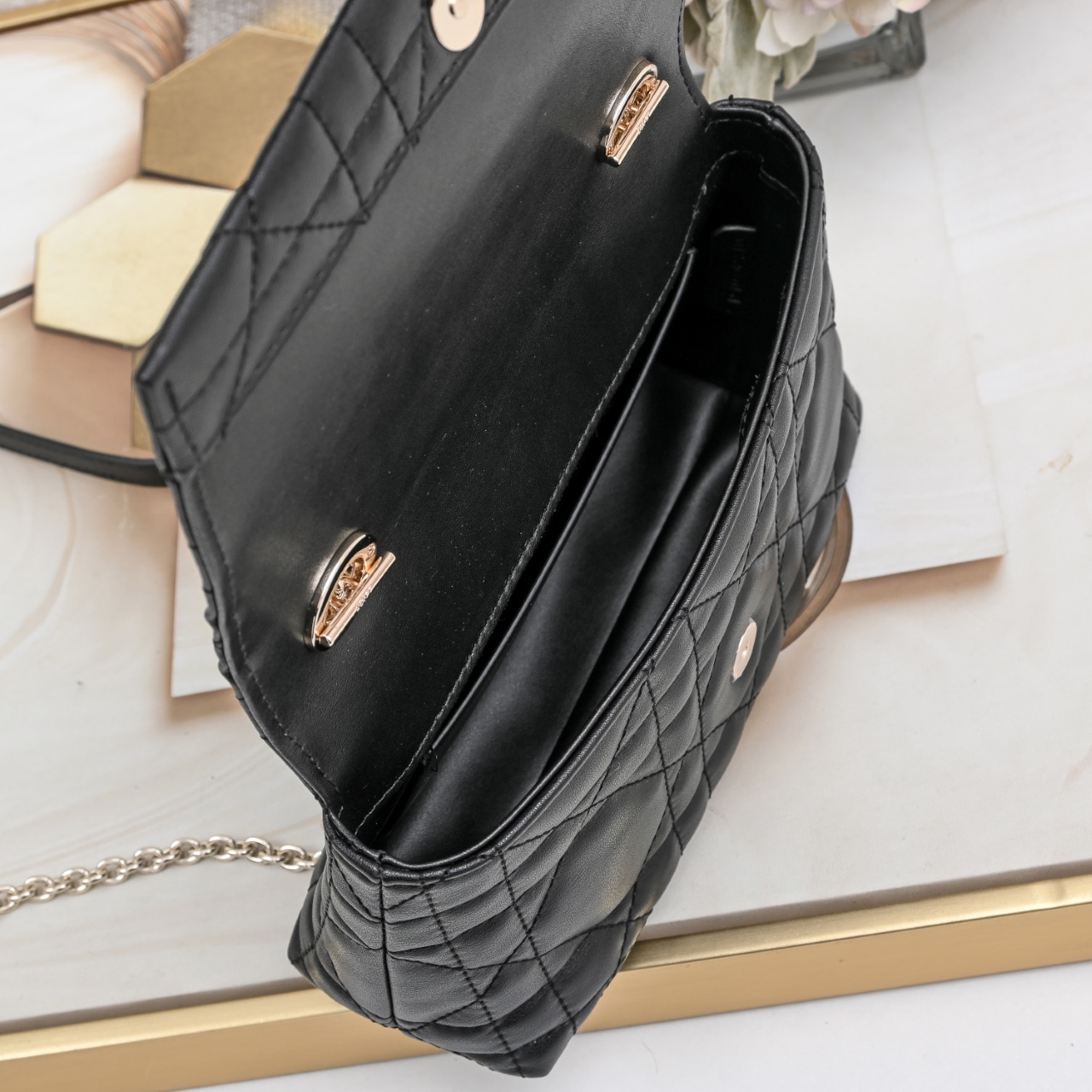 My Tender Dior Top Han..羊皮革超大藤格纹 这款My Tender Dior Top Handle