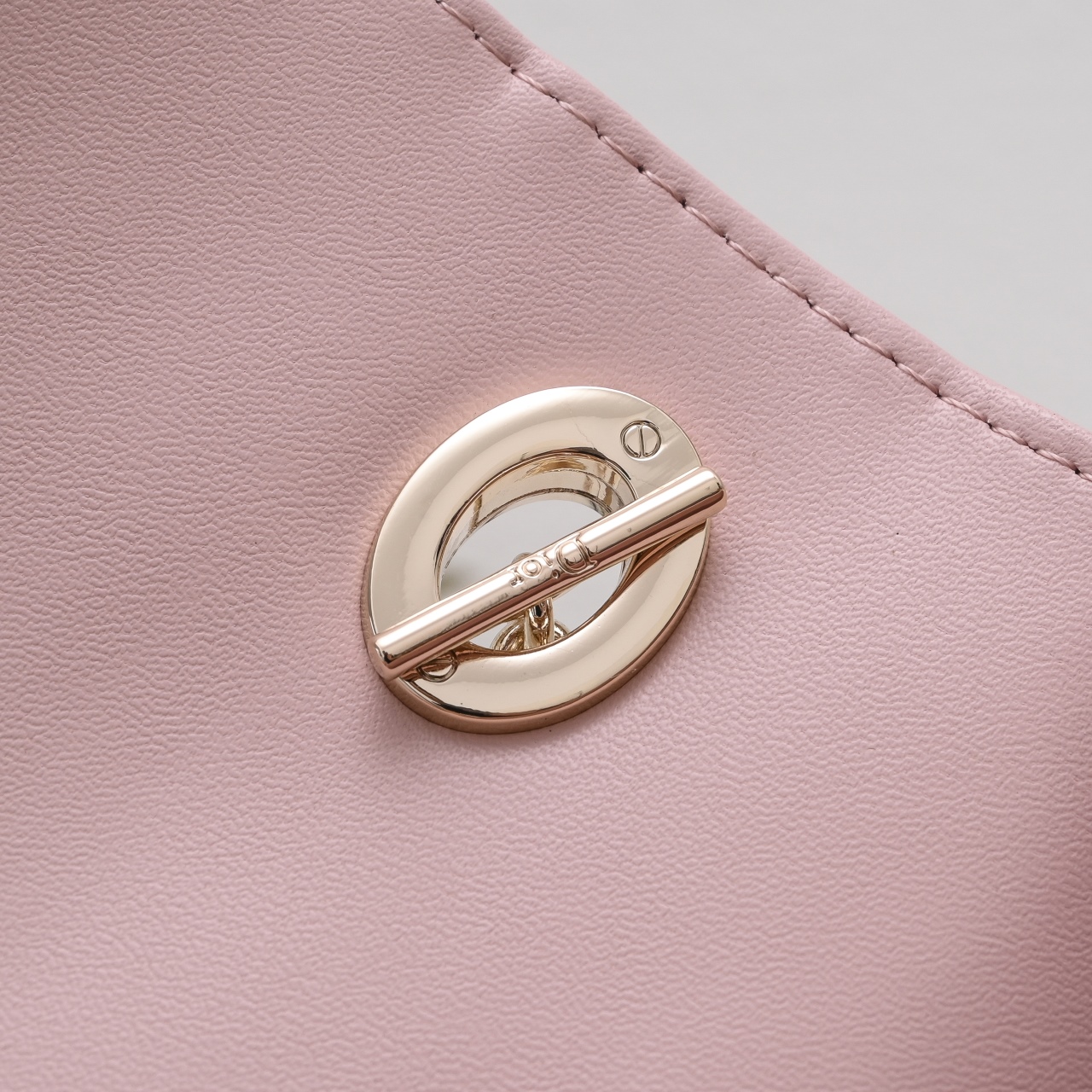 My Tender Dior Top Han..羊皮革超大藤格纹 这款My Tender Dior Top Handle My Tender Dior Top Han..羊皮革超大藤格纹 这款My Tender Dior Top Handle
