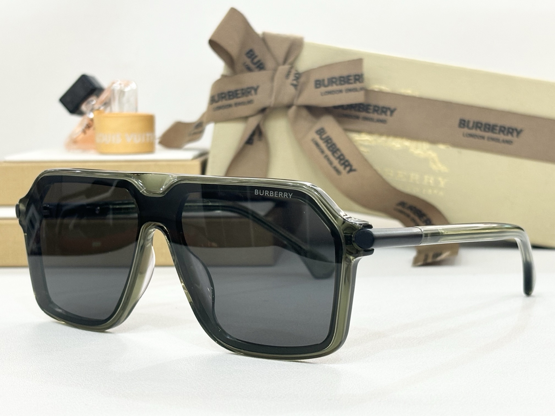  BURB*
ModBE6003
Size136-0-140

