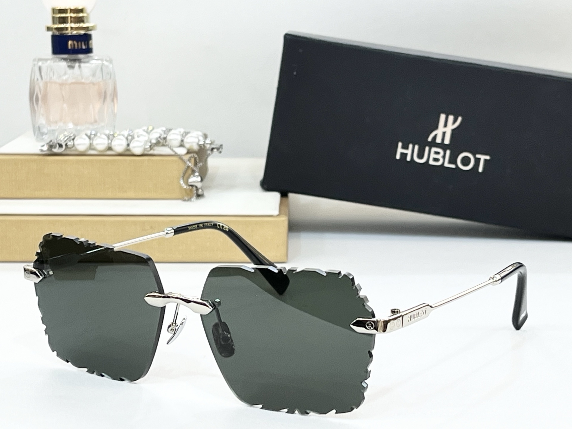  HUBL*
ModH057
Size61-15-145
