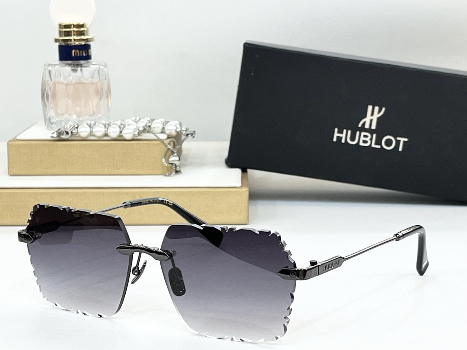  HUBL*
ModH057
Size61-15-145
