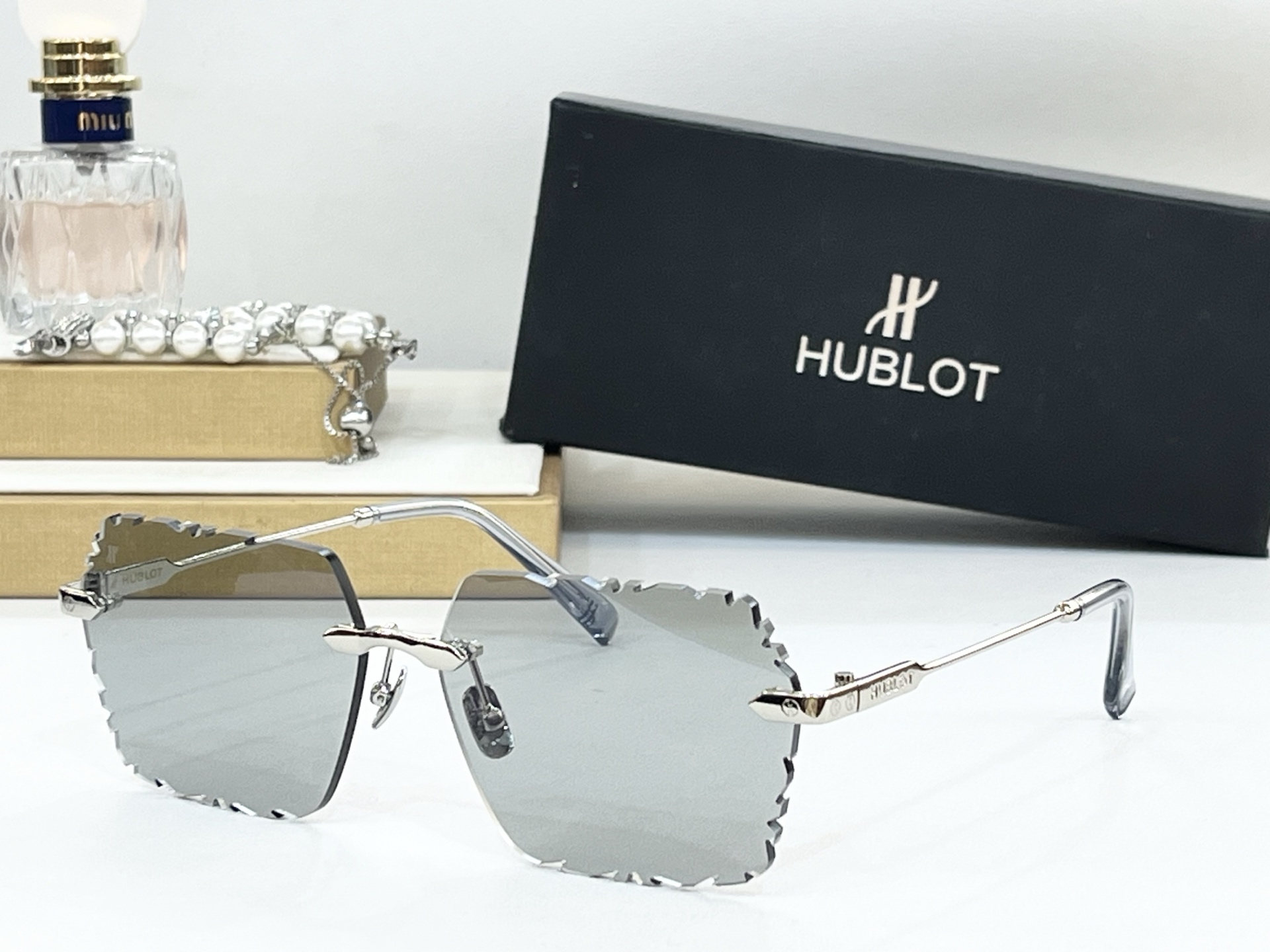  HUBL*
ModH057
Size61-15-145
