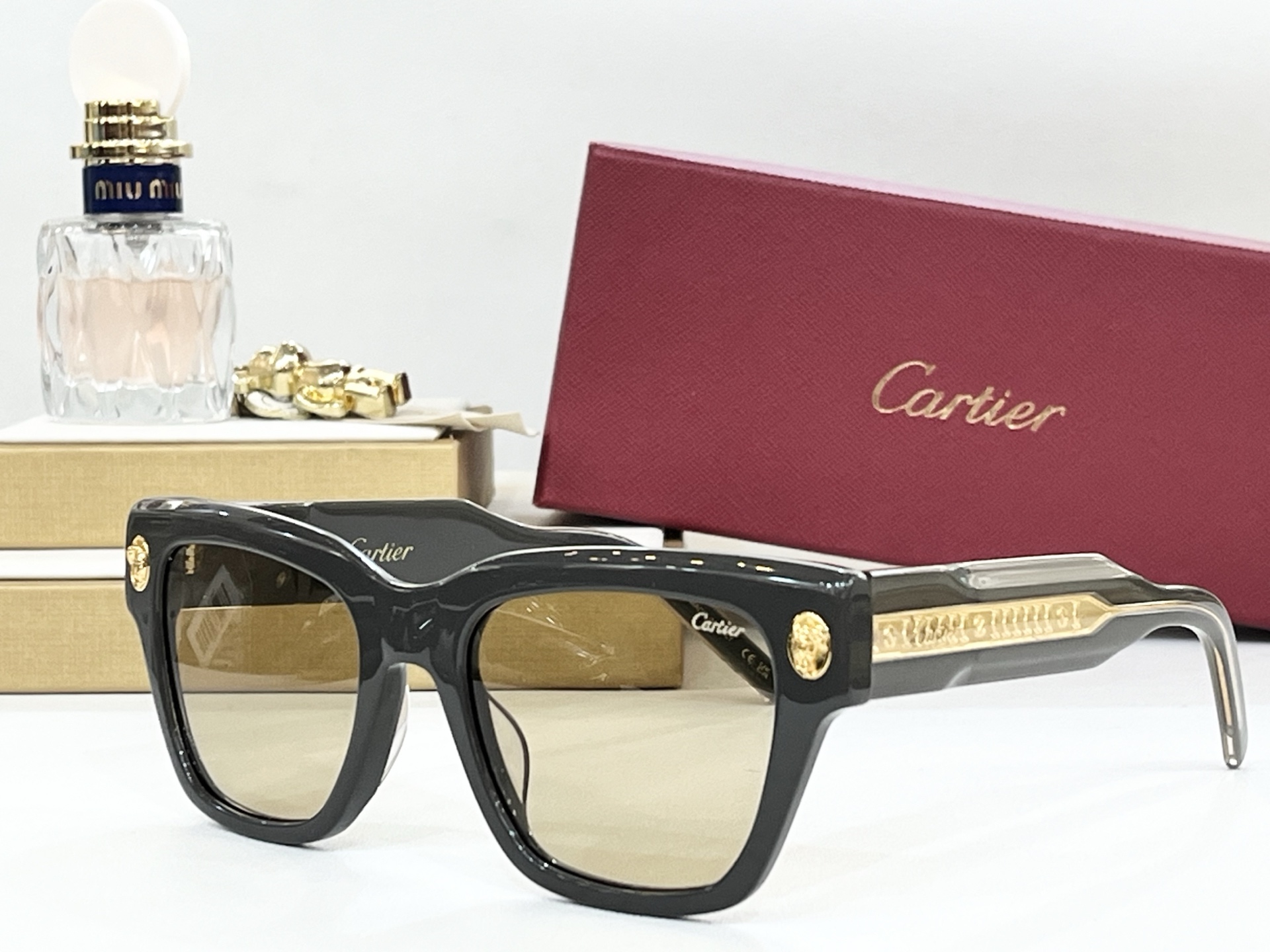  Cartier *
Mod：CT5910
Size54-19-145
