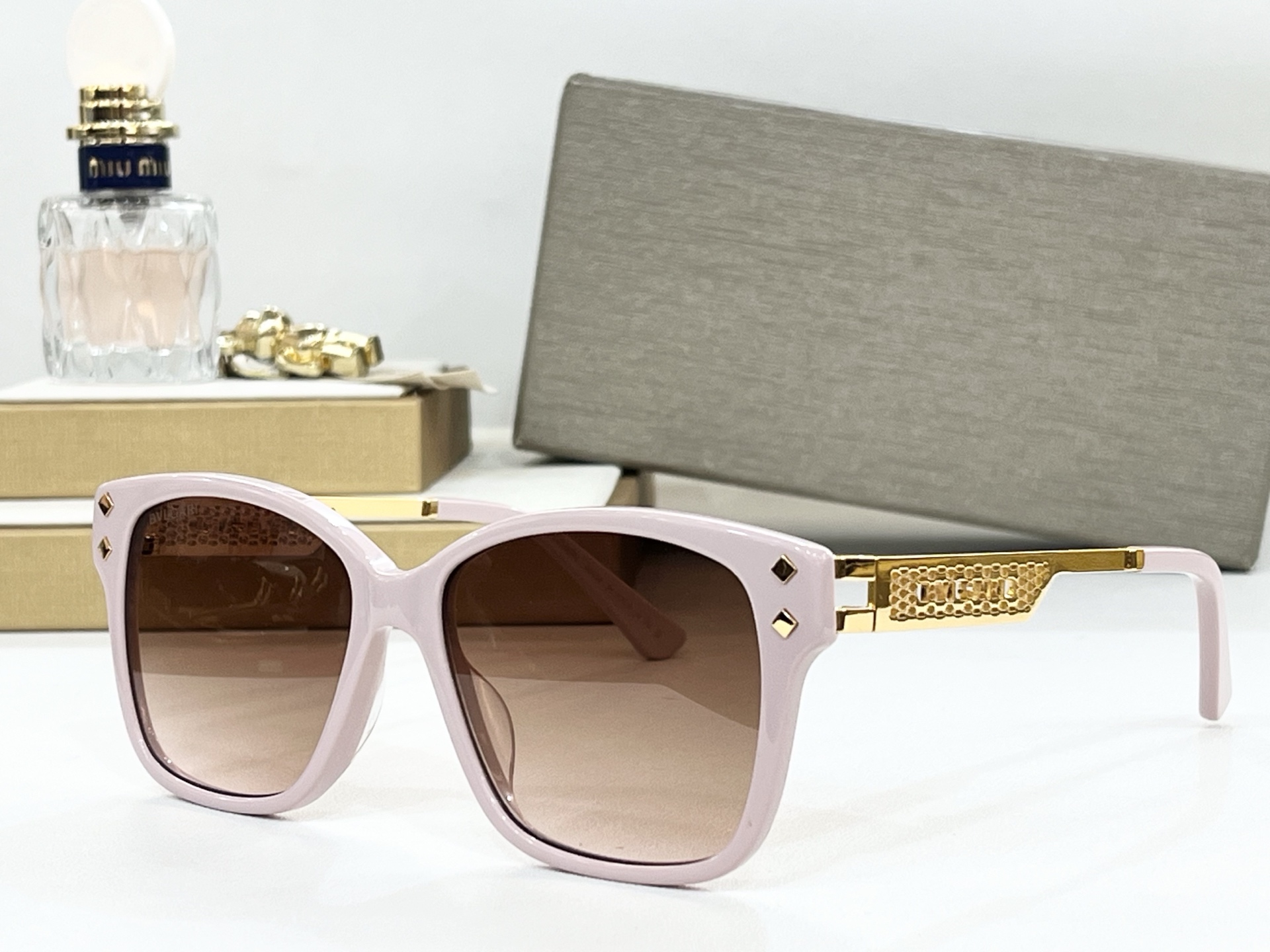   BVLG*
Mod：BV8815
Size55-16-140
