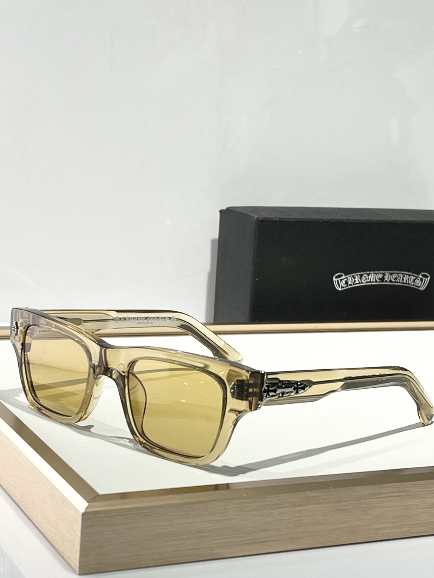 Zeiss lenses
CHROME HEART
ModCRYPDIC
SIZE51-22-145

