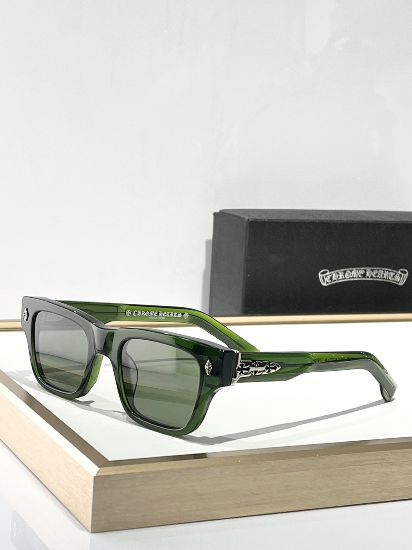  Zeiss lenses
CHROME HEART
ModCRYPDIC
SIZE51-22-145
