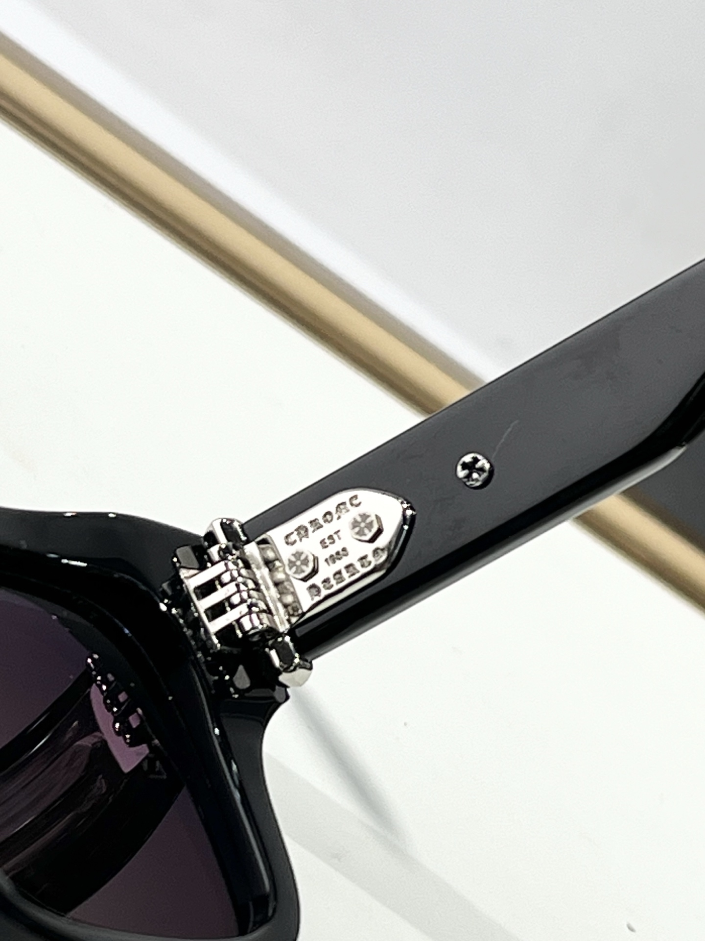  Zeiss lenses
CHROME HEART
ModCRYPDIC
SIZE51-22-145
