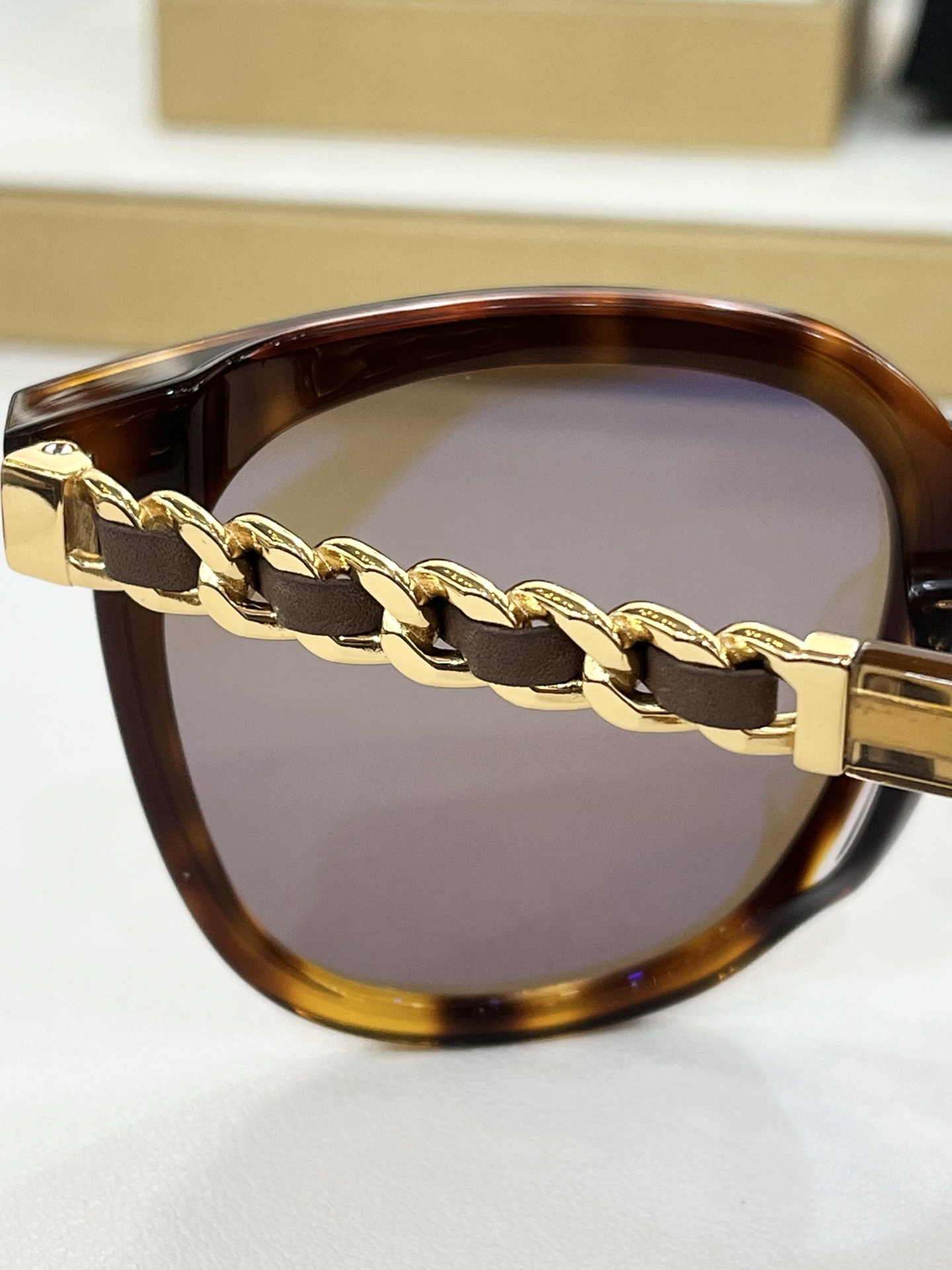  CHANEL
ModCH9615Q
Size53-22-150
