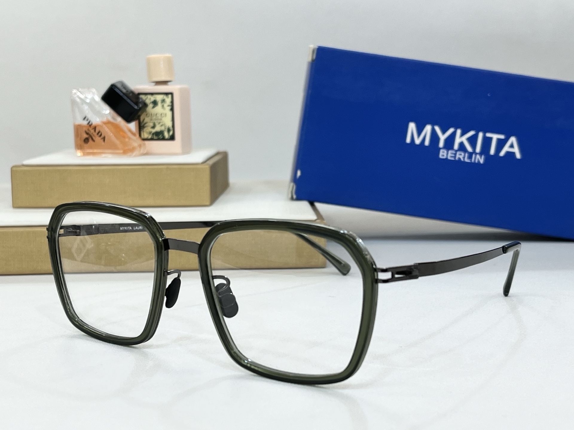  MYKITA
ModLAURI
Size53-22-140
