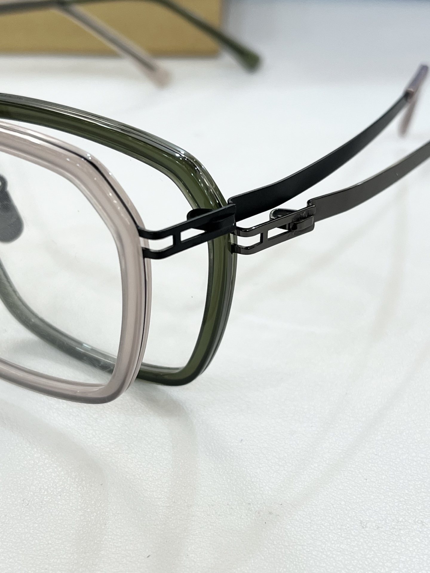  MYKITA
ModLAURI
Size53-22-140
