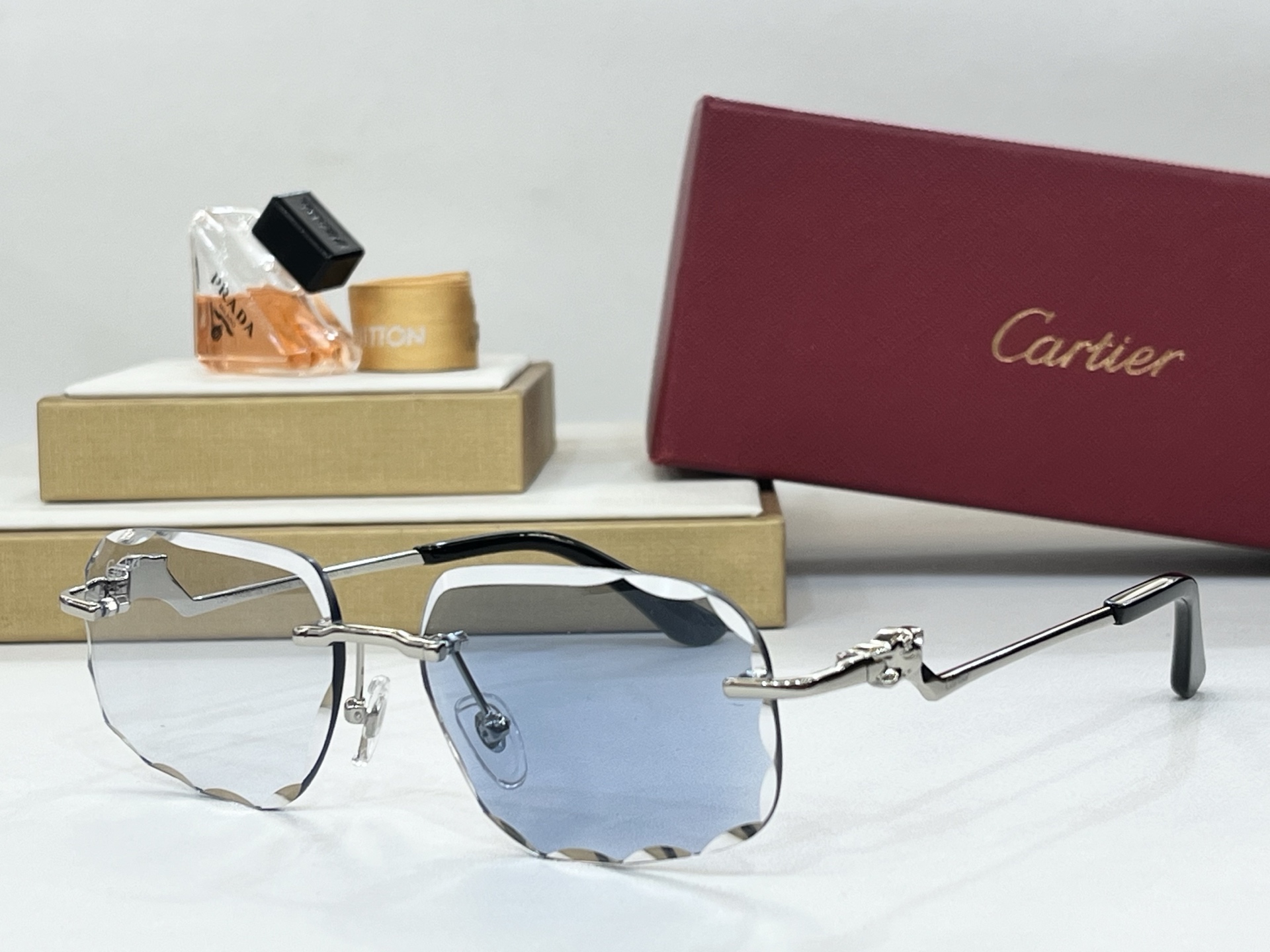  Cartier
ModCT00920
Size55-18-135

