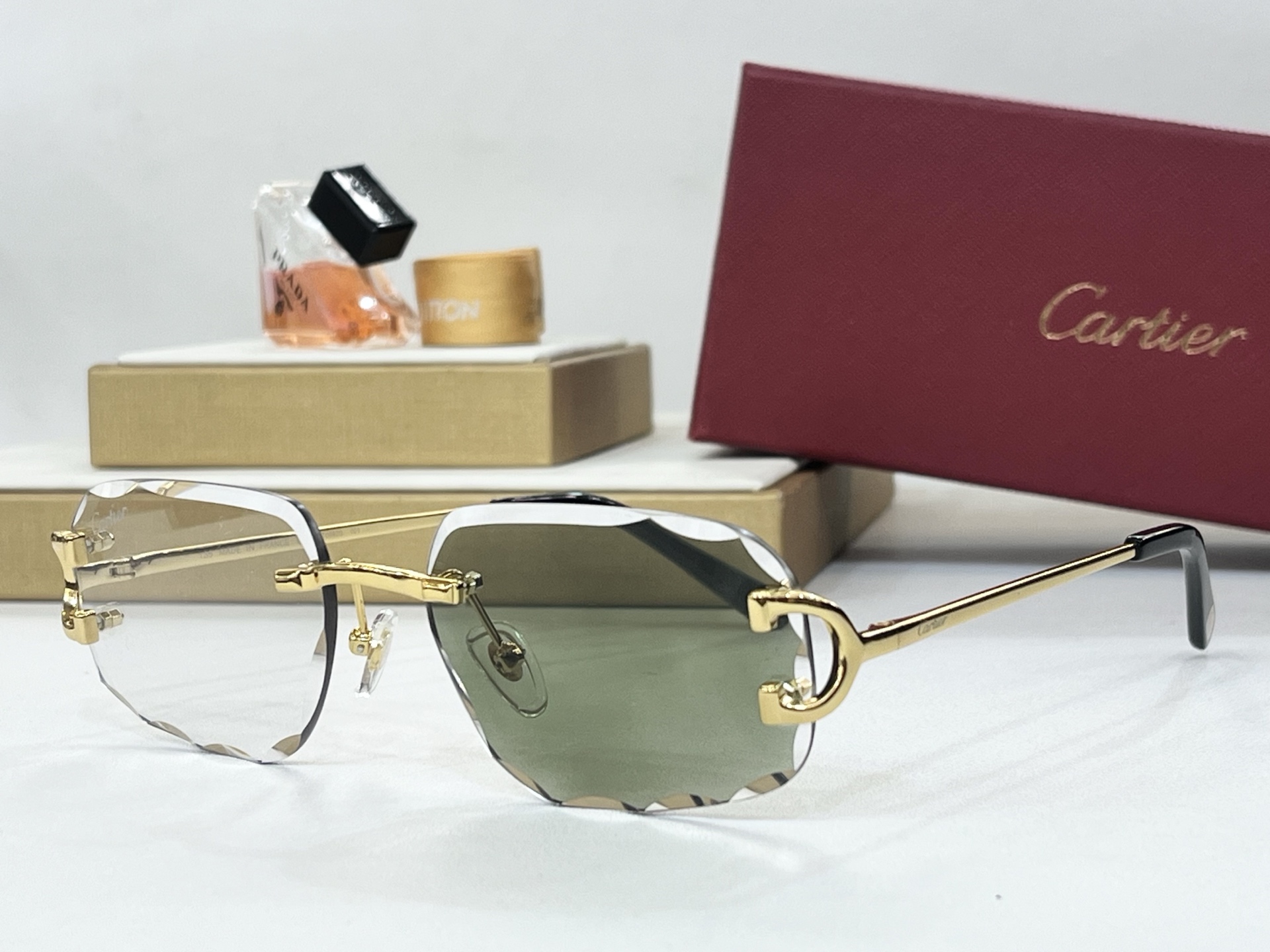  Cartier
ModCT00920
Size55-18-135

