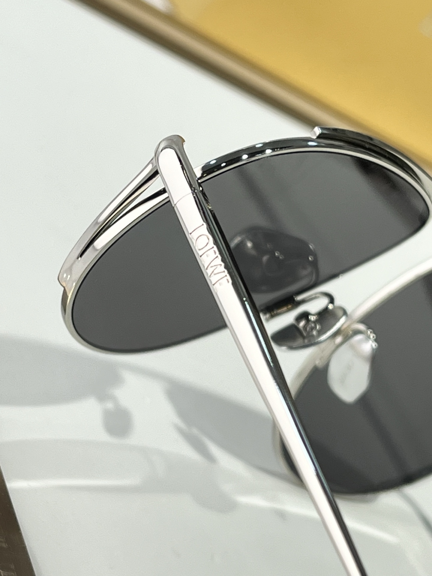  Loewe
MODEL：LW40168U 
SIZE：58口13-140

