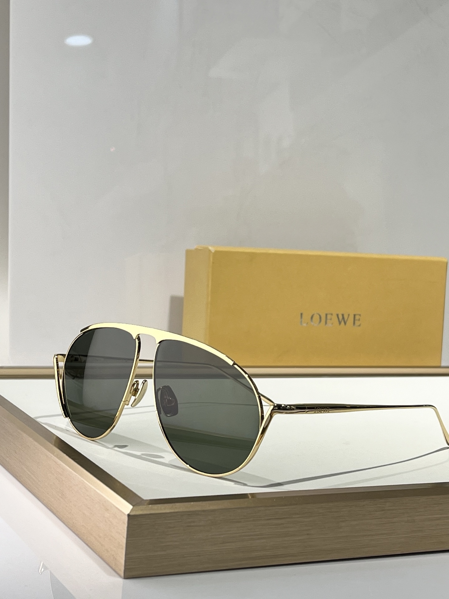  Loewe
MODEL：LW40168U 
SIZE：58口13-140

