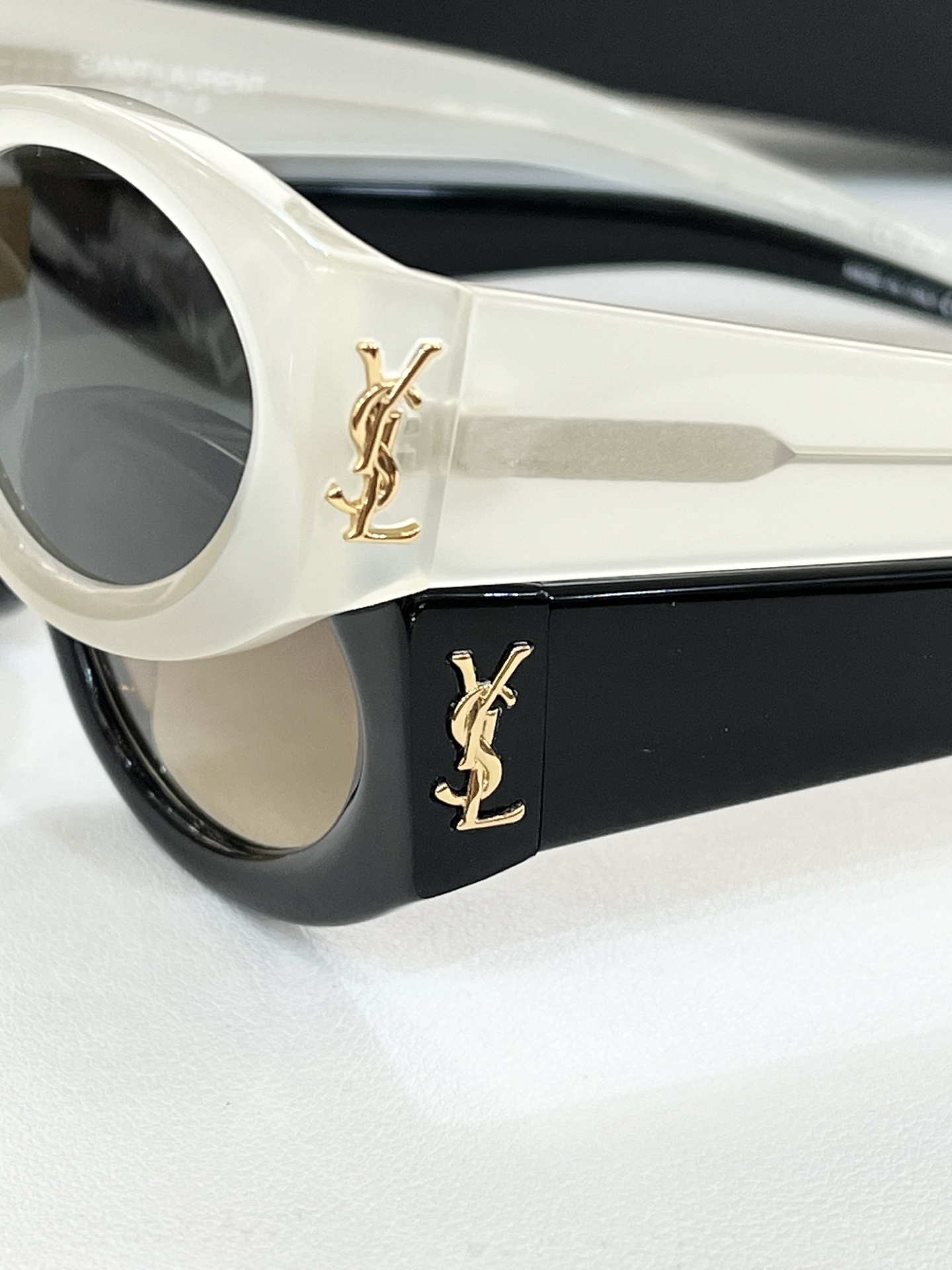  SAINT LAUREN*   y
MODEL：SL M14
SIZE：52口21-145
