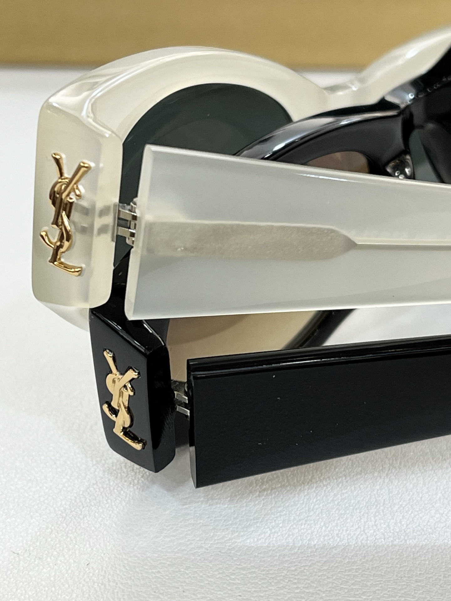  SAINT LAUREN*   y
MODEL：SL M14
SIZE：52口21-145
