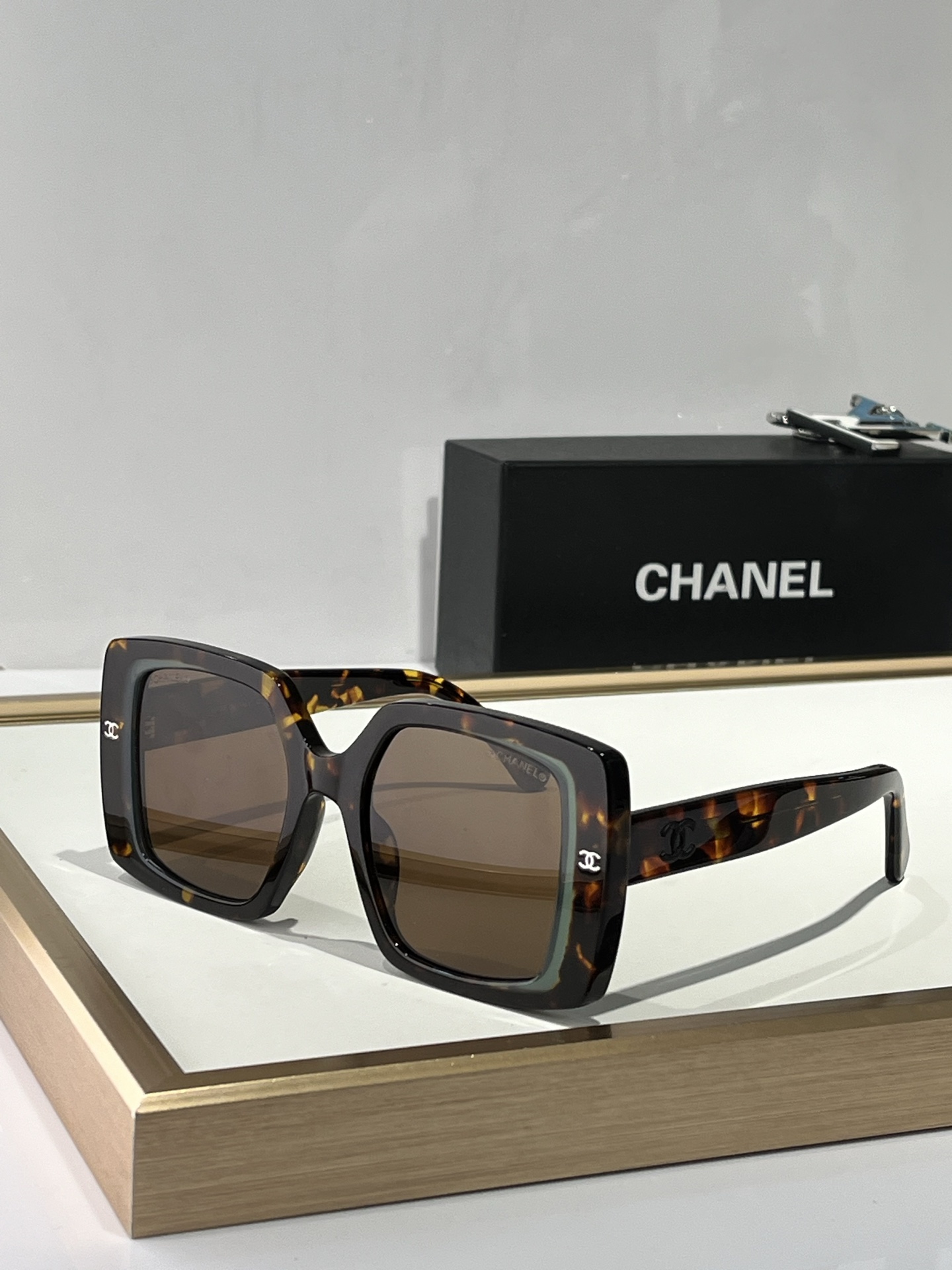  CHANEL
Mod9167
Size51-20-140
