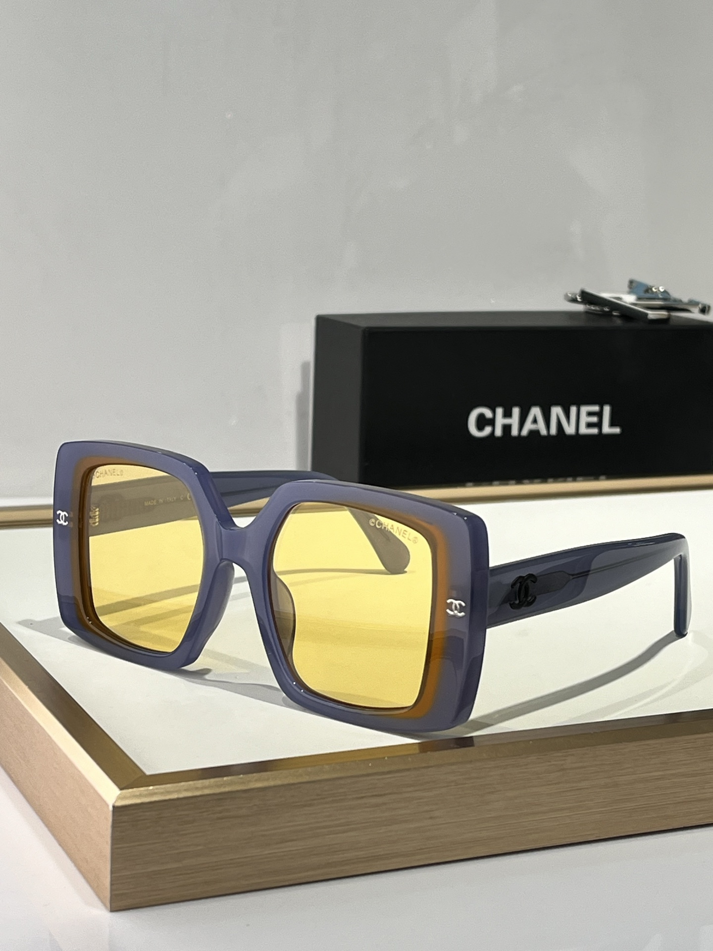  CHANEL
Mod9167
Size51-20-140
