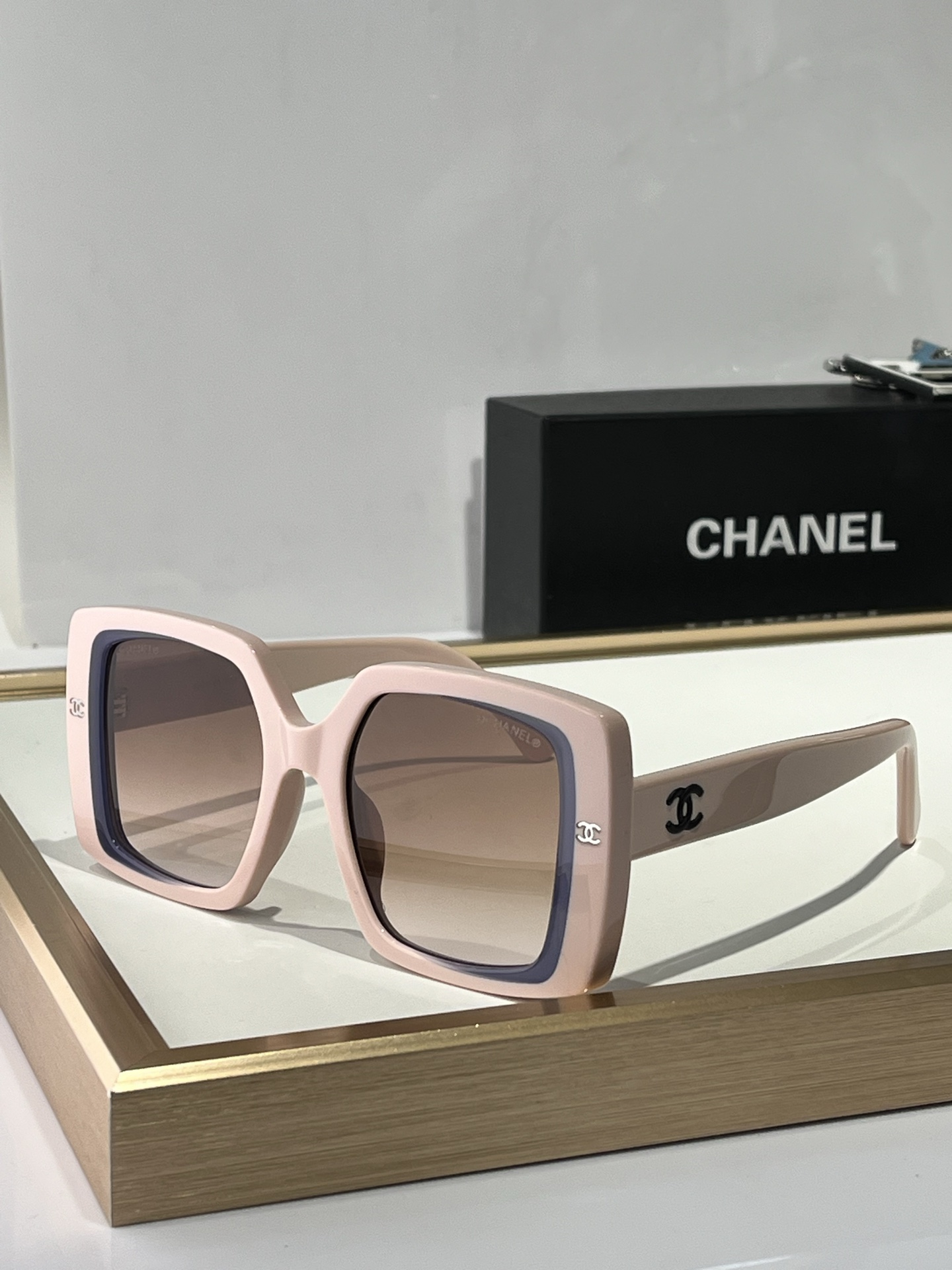  CHANEL
Mod9167
Size51-20-140
