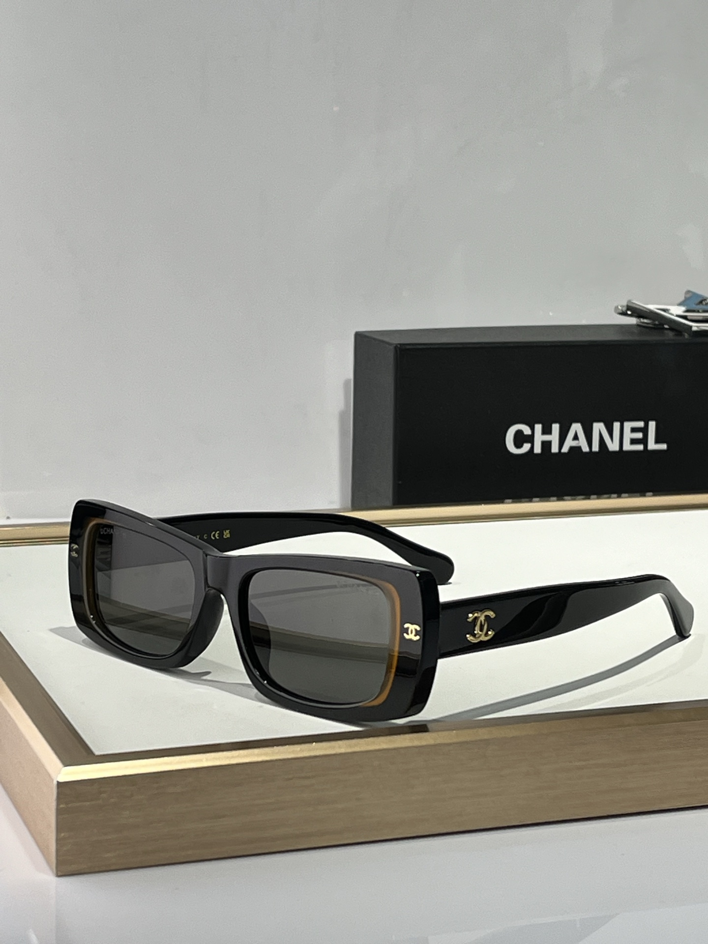  CHANEL
Mod9166
Size54-19-140
