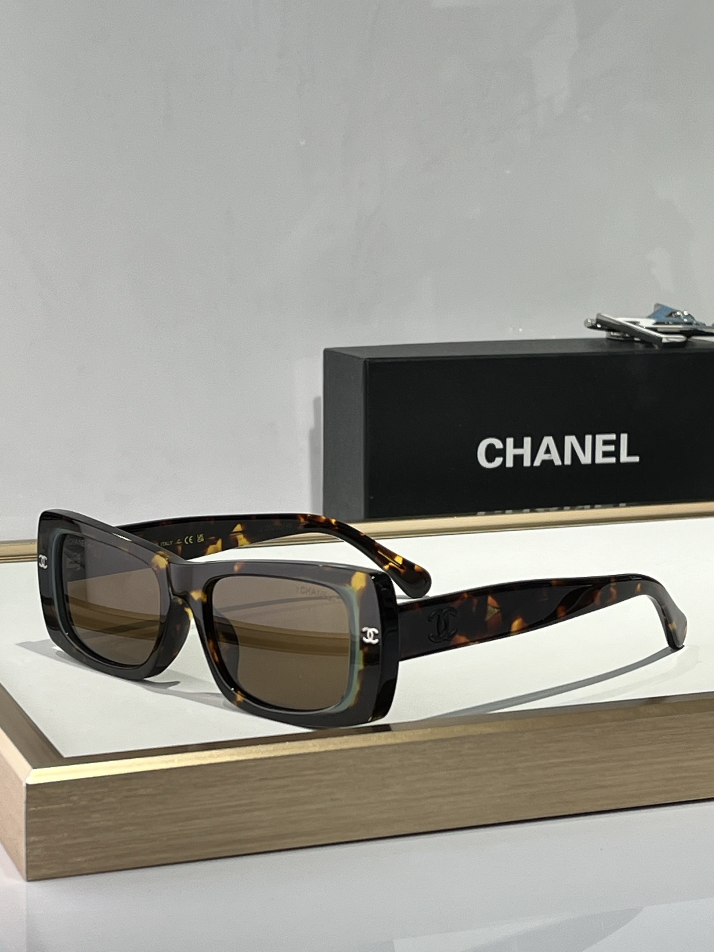  CHANEL
Mod9166
Size54-19-140

