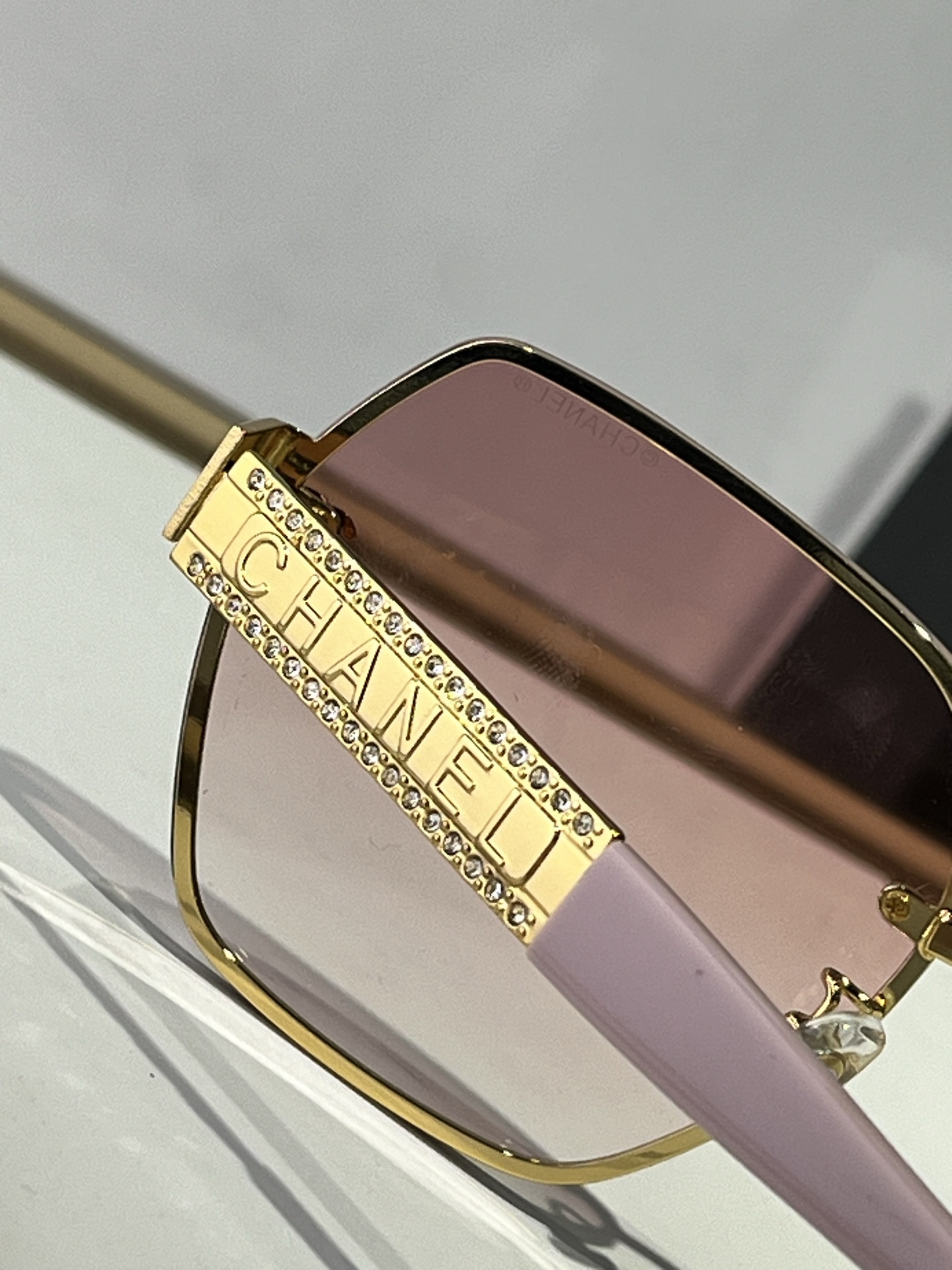  CHANEL
Mod5892
Size58-19-145
