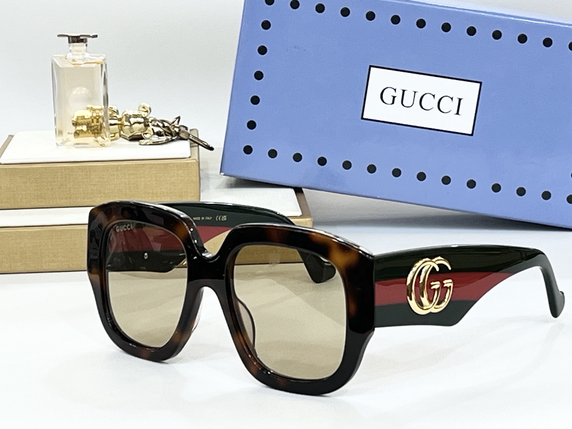  GUCC*
MODEL：GG1546S
SIZE：53口20-145

