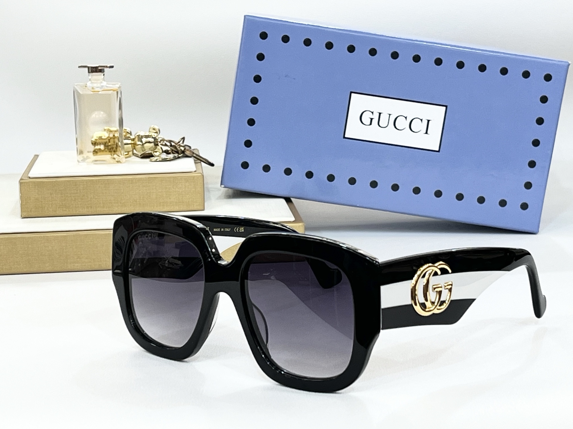  GUCC*
MODEL：GG1546S
SIZE：53口20-145

