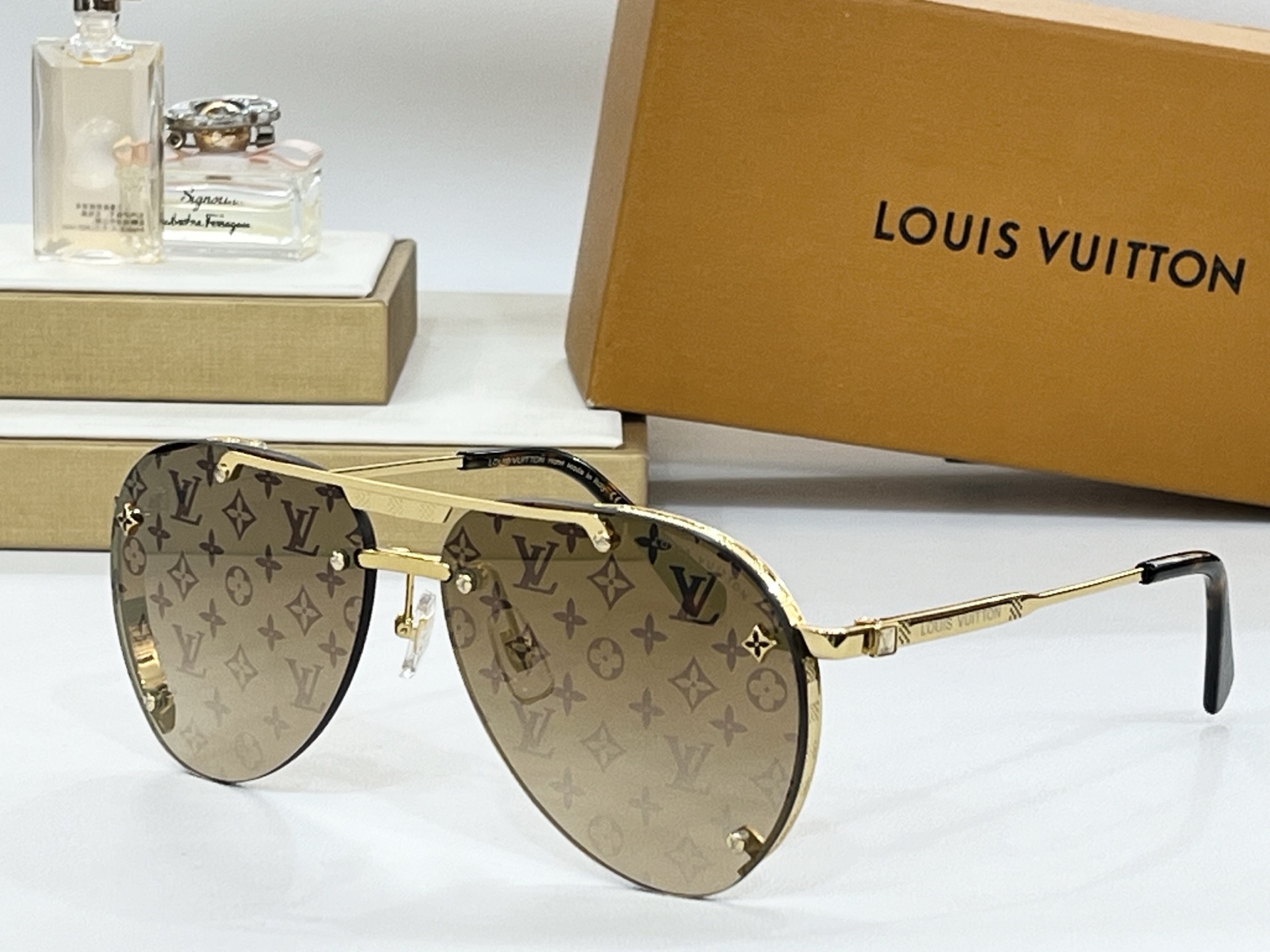  LOUIS*
ModZ1306
Size61-14-145
