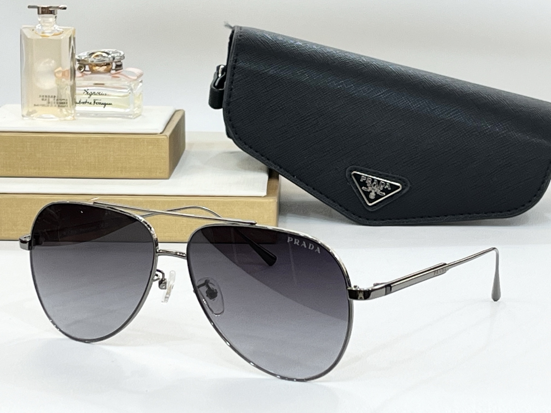  PRADA
ModPR165
Size61-14-145
