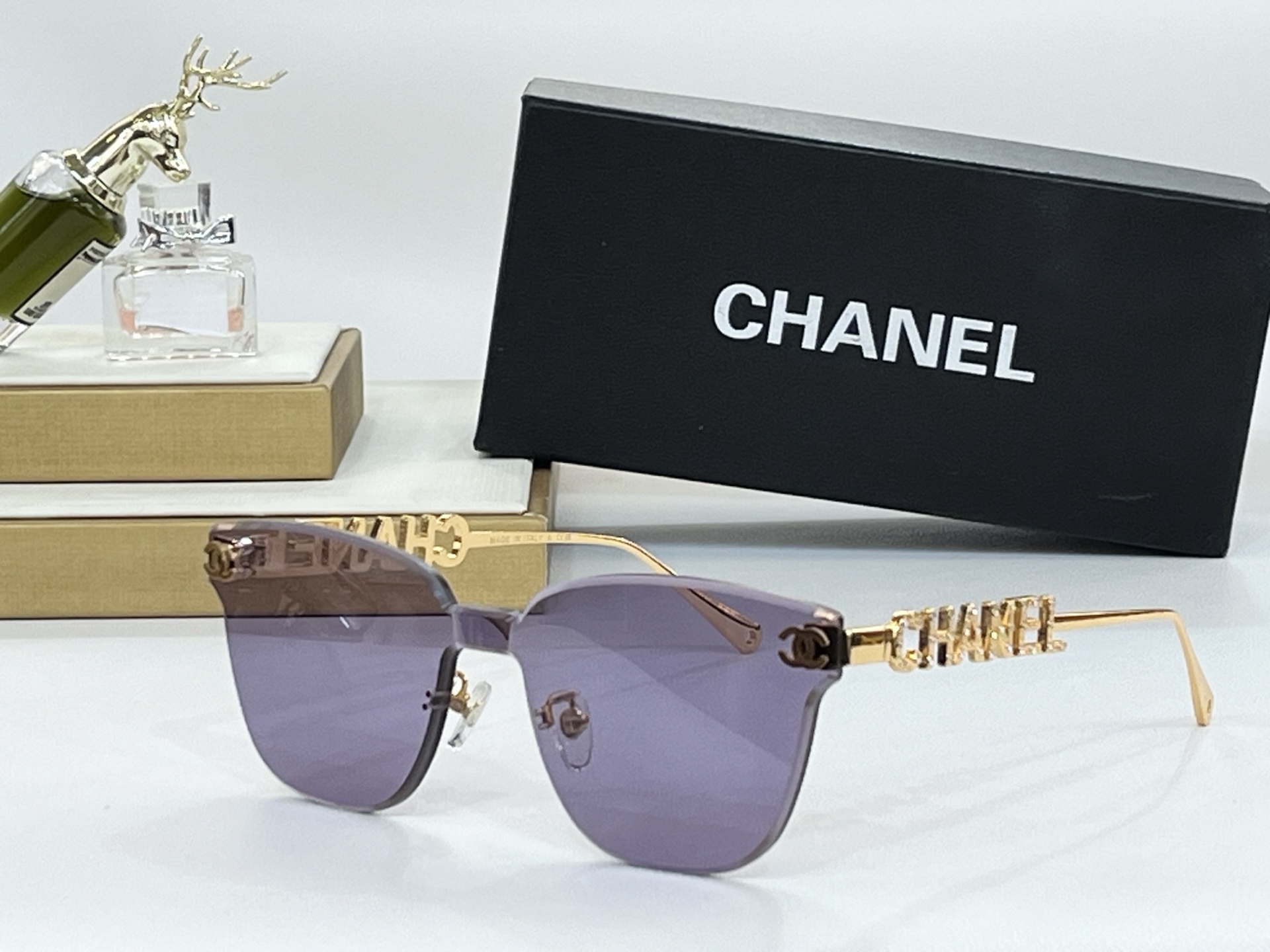  CHAN*
ModA95094
Size139-0–142
