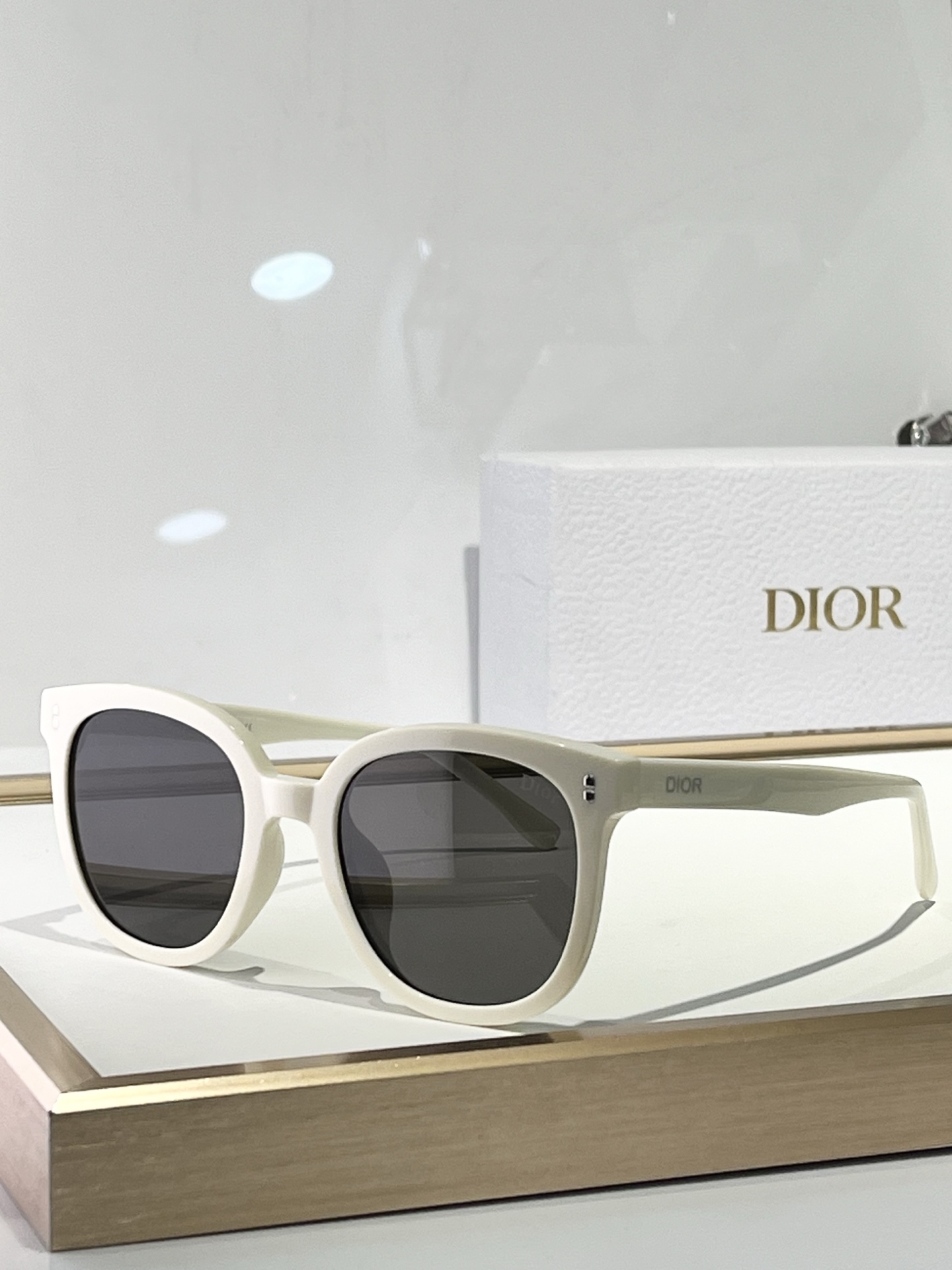  DIOR
MODEL CD 0249S 
SIZE：54口22-148
