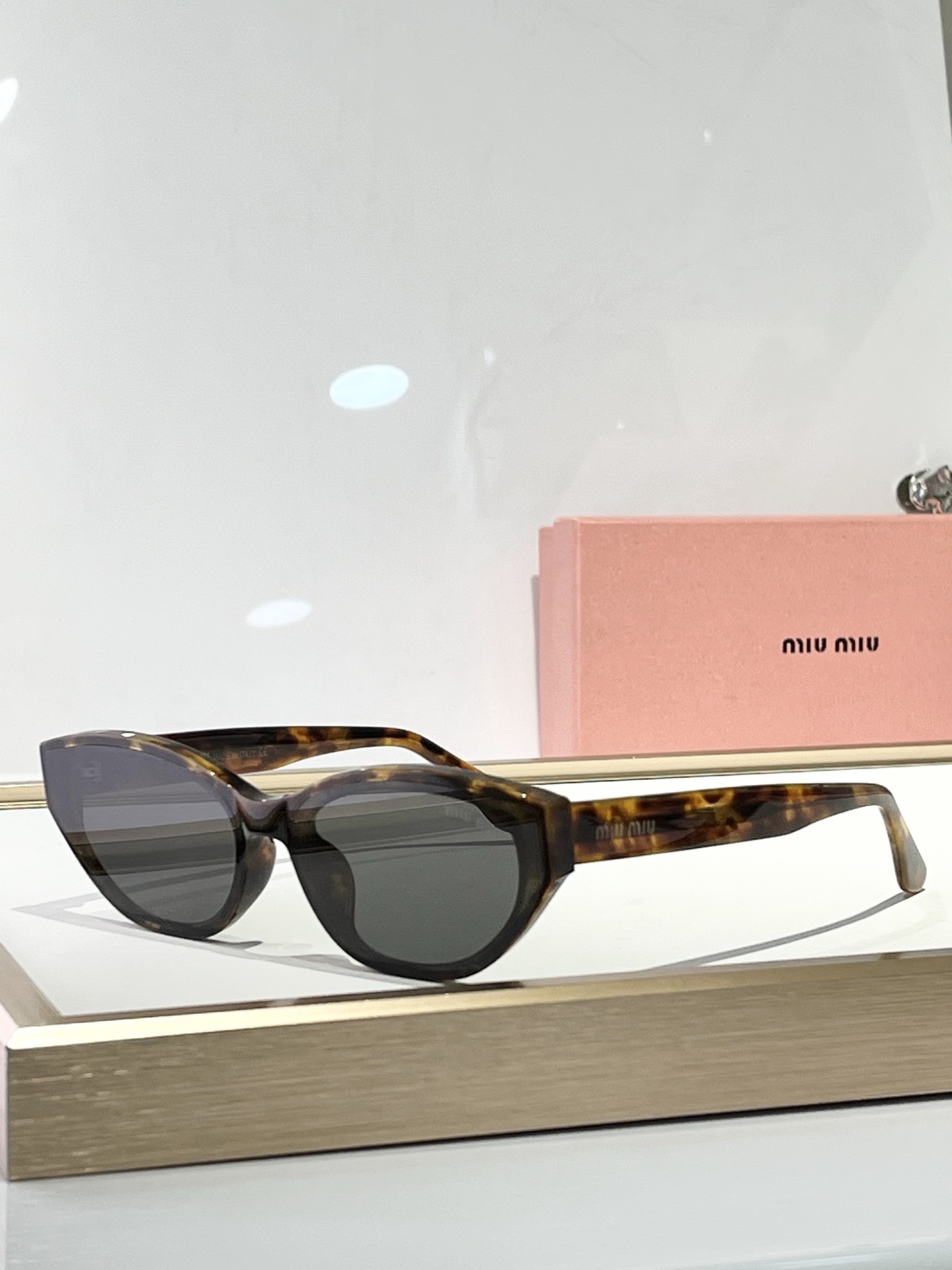  MIU M*
MODEL SMU 34WS
SIZE：52口21-148
