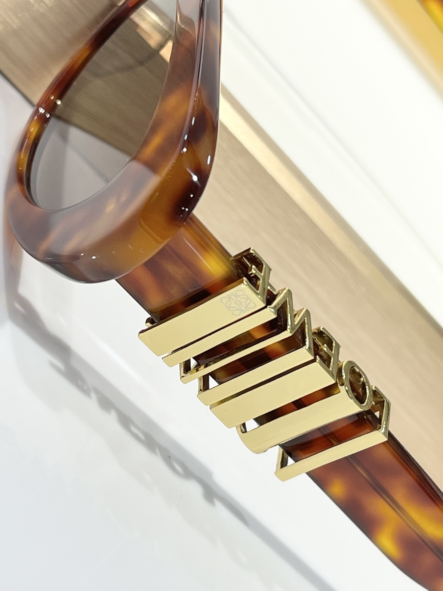  LOEWE 
MODEL：LW40156U
SIZE：52口20-140
